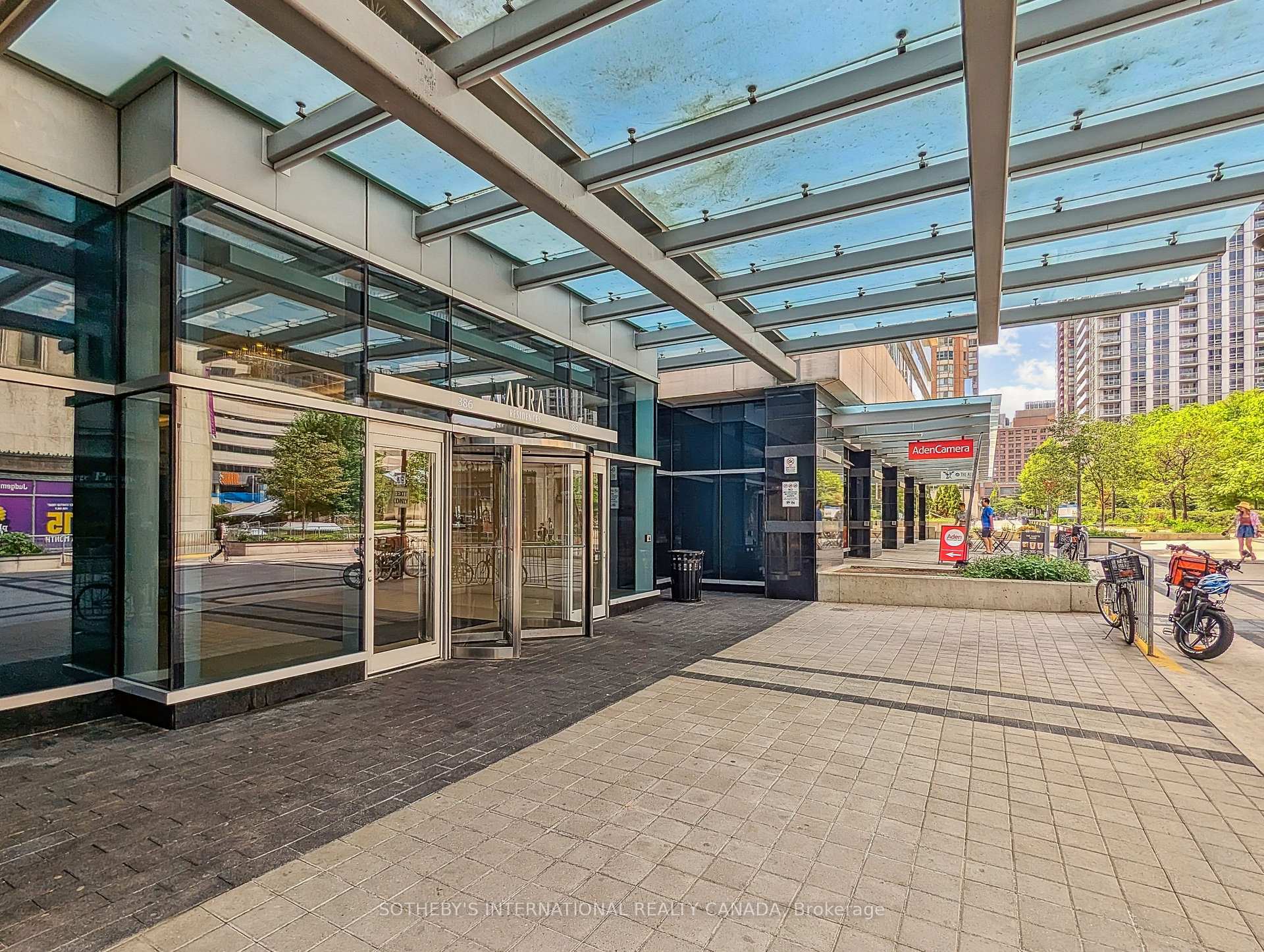 Photo 5 of Unit 602, 386 Yonge Street, Toronto, Bay Street Corridor — HOMEH