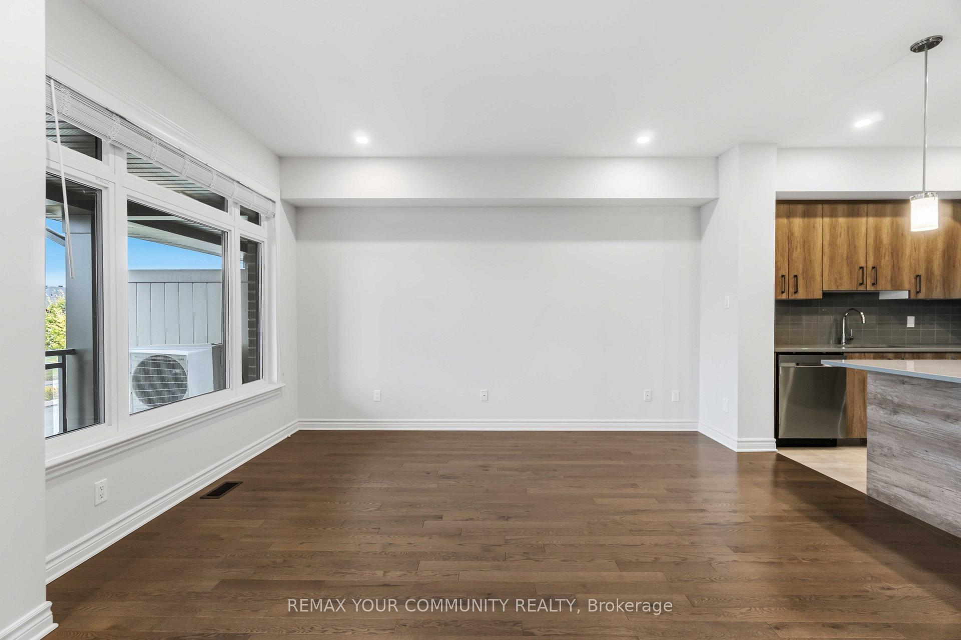 Photo 10 of 871 Couloir Road, Ottawa, Mer Bleue/Bradley Estates/Anderson Park — HOMEH