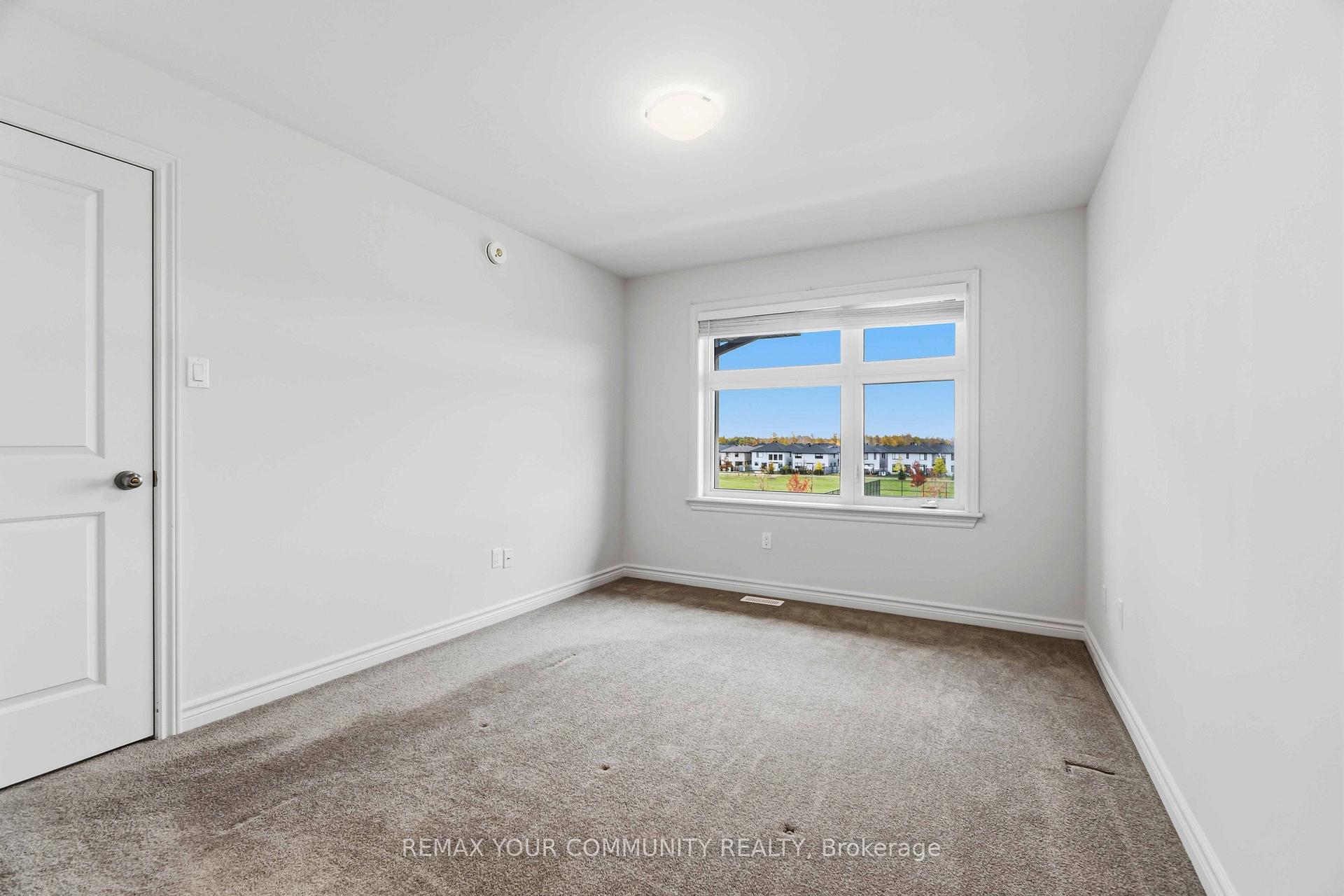 Photo 19 of 871 Couloir Road, Ottawa, Mer Bleue/Bradley Estates/Anderson Park — HOMEH