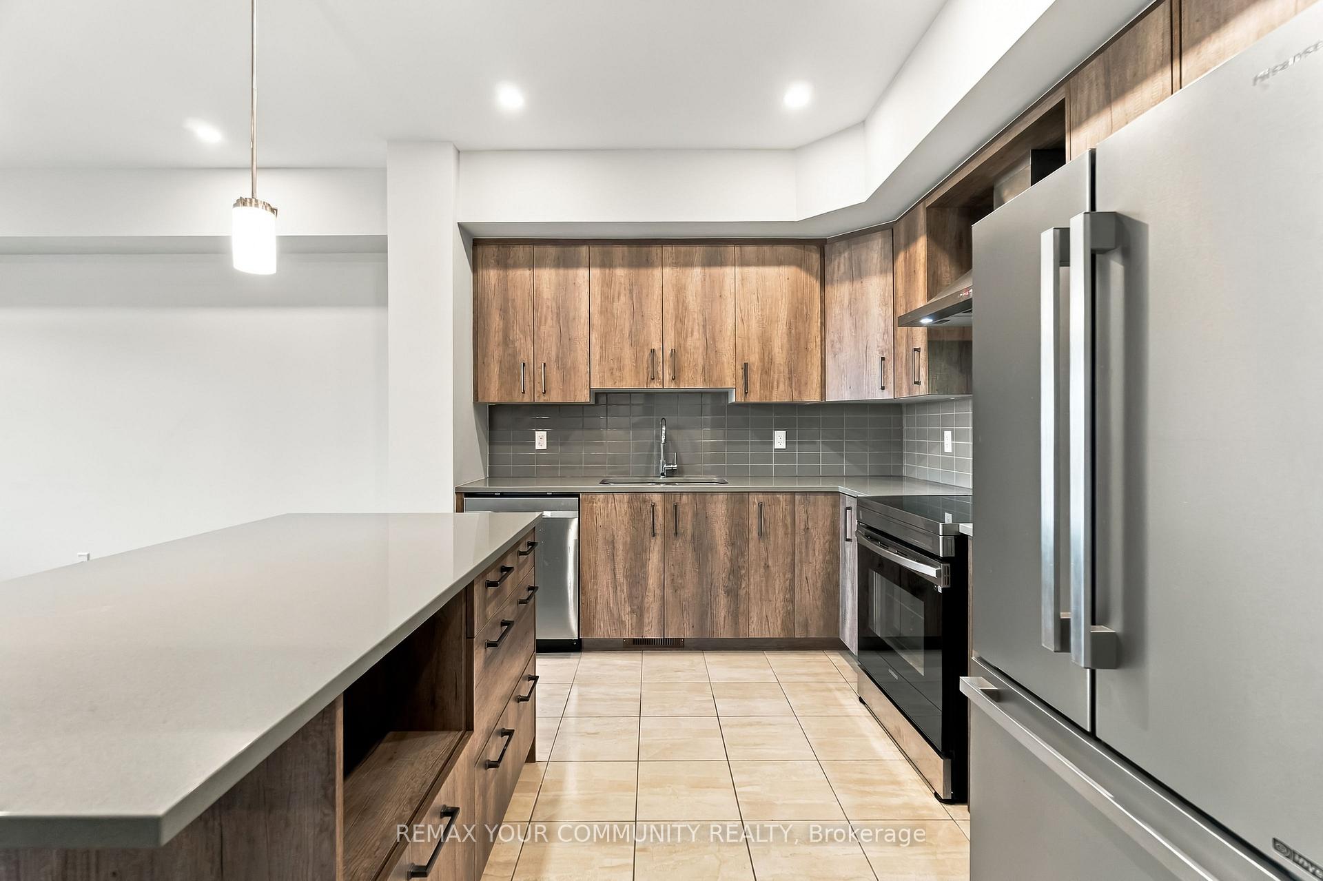 Photo 16 of 871 Couloir Road, Ottawa, Mer Bleue/Bradley Estates/Anderson Park — HOMEH