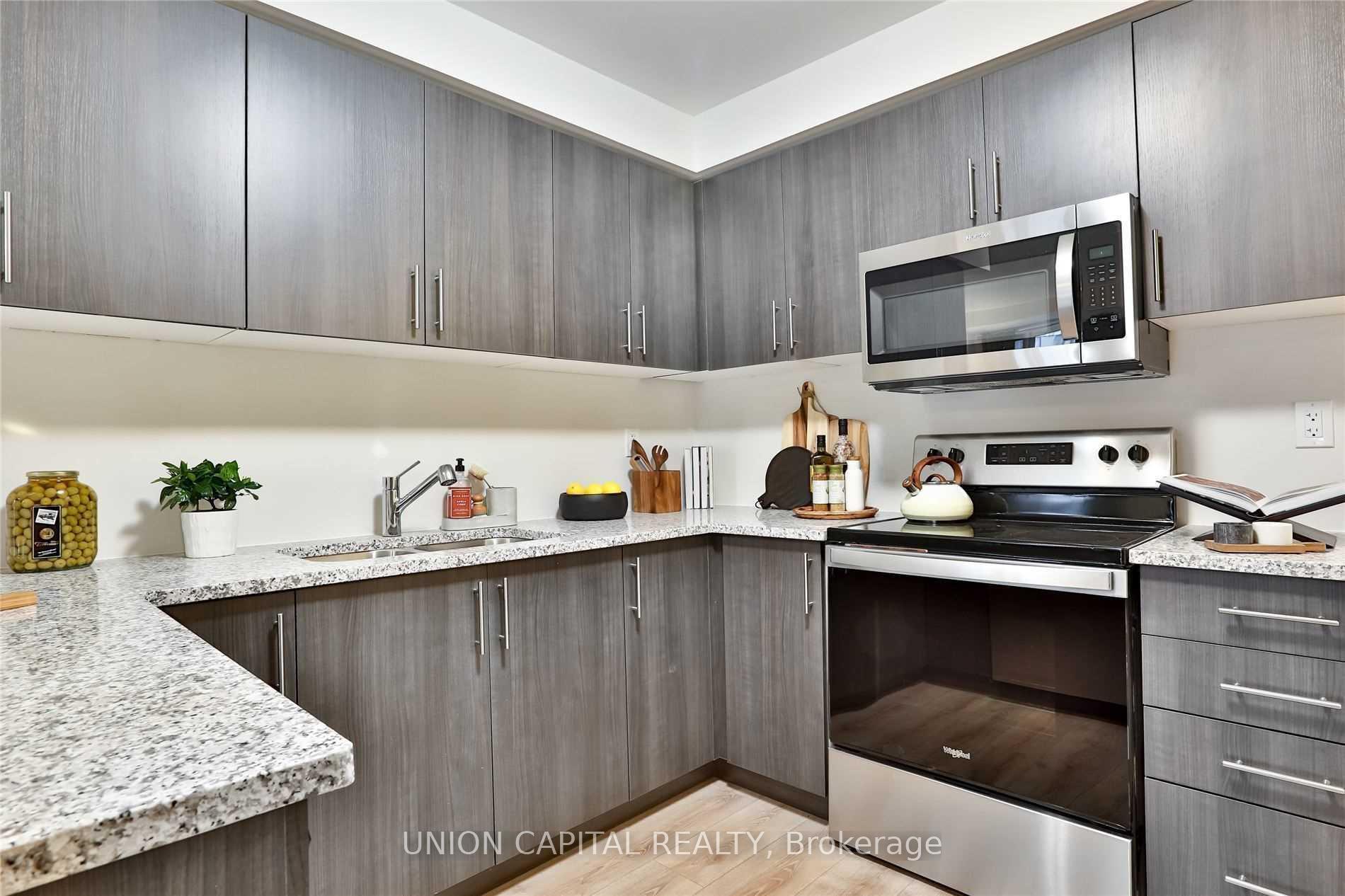 Photo 12 of Unit 13, 30 Woodstream Drive, Etobicoke, West Humber-Clairville — HOMEH