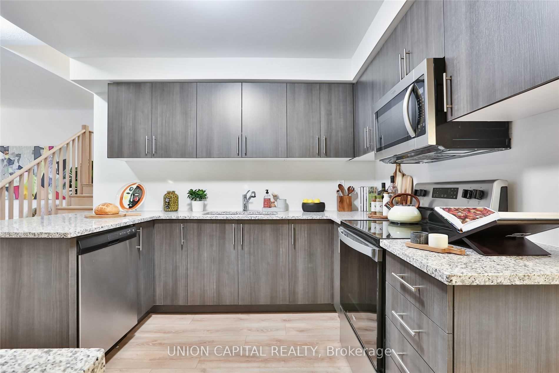 Photo 13 of Unit 13, 30 Woodstream Drive, Etobicoke, West Humber-Clairville — HOMEH