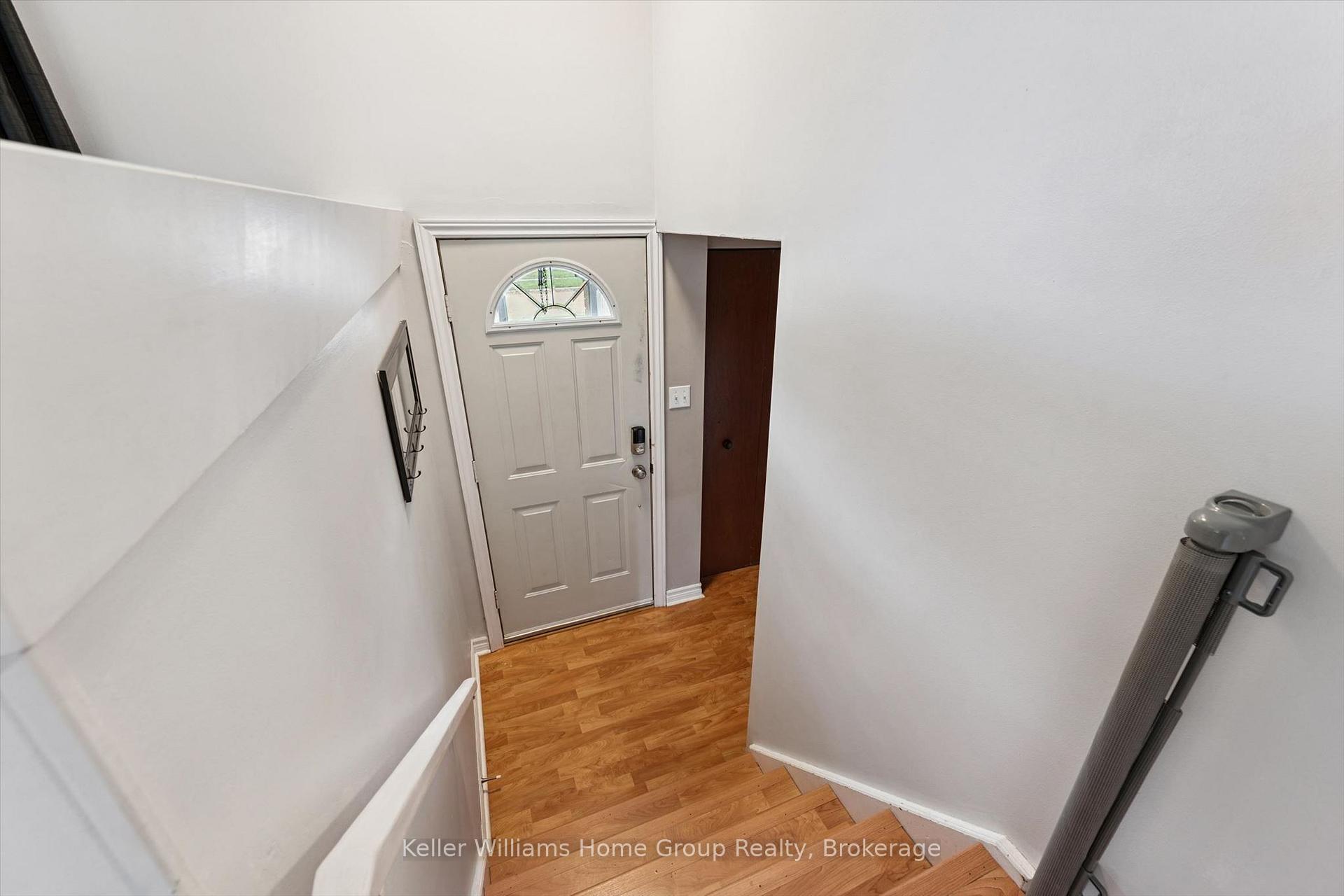 Photo 7 of 51 Lonsdale Drive, Guelph, Riverside Park — HOMEH