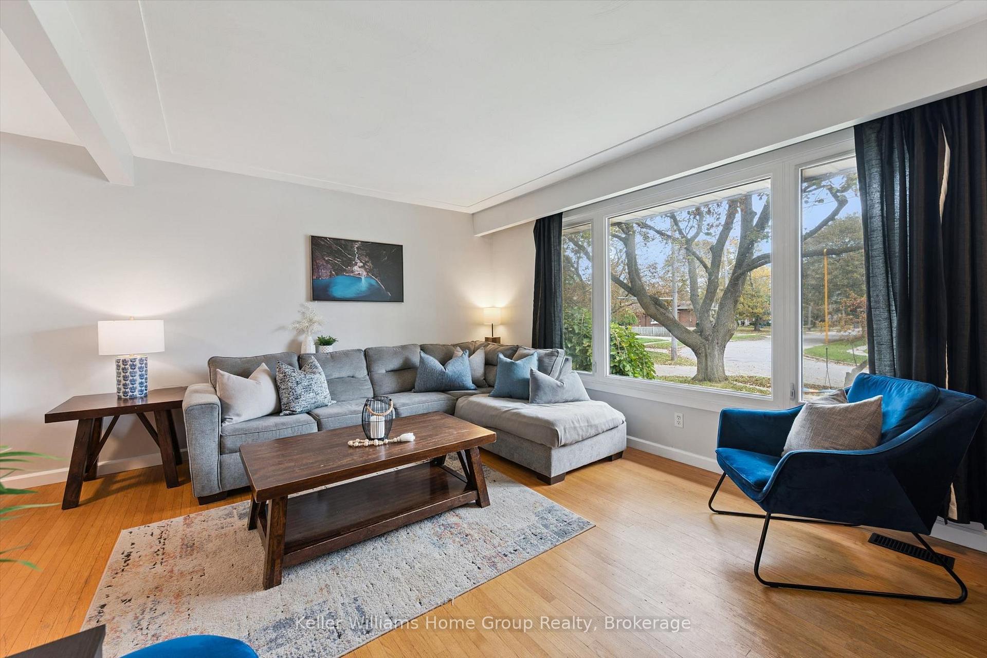 Photo 9 of 51 Lonsdale Drive, Guelph, Riverside Park — HOMEH