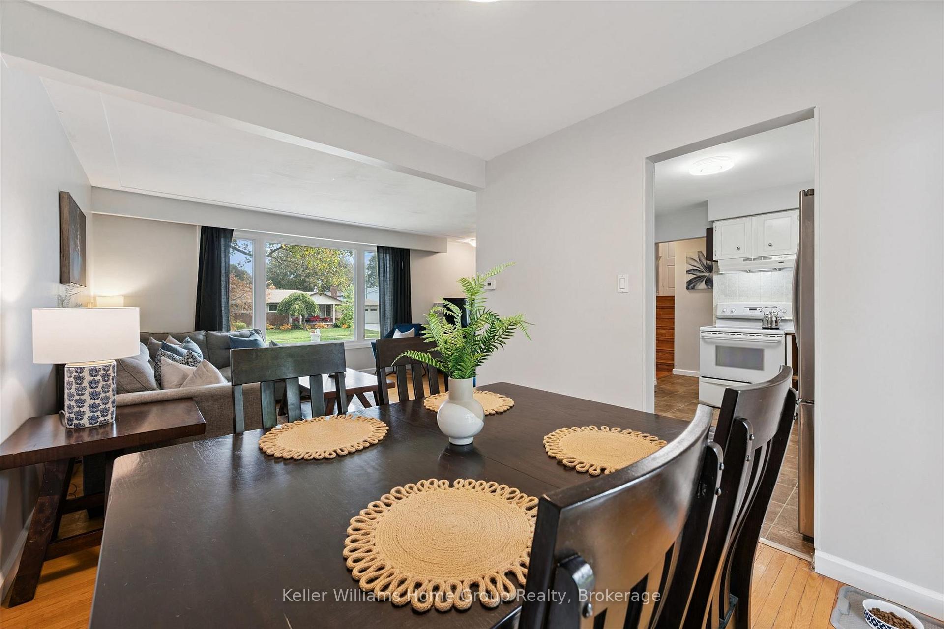 Photo 12 of 51 Lonsdale Drive, Guelph, Riverside Park — HOMEH