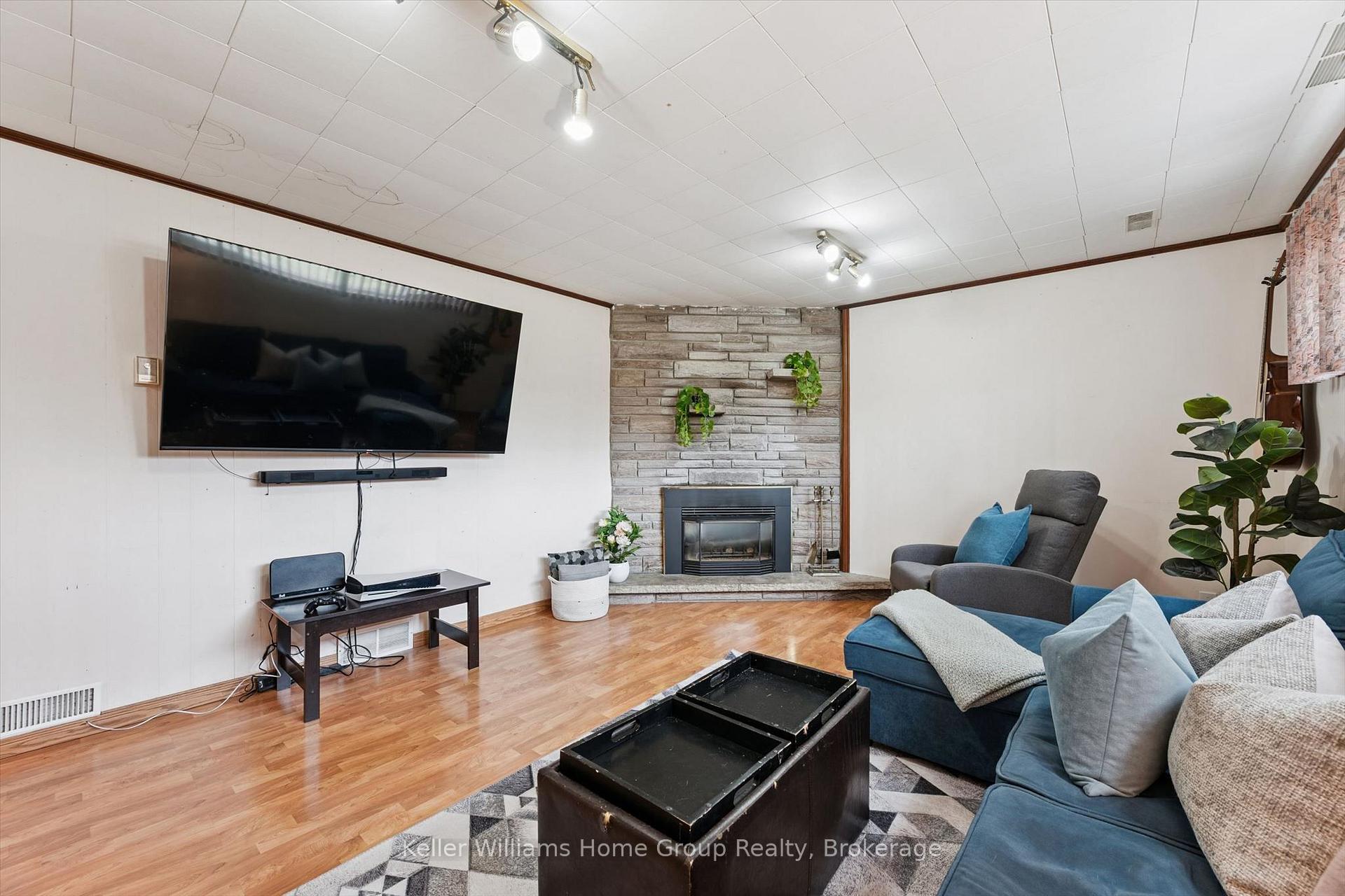 Photo 28 of 51 Lonsdale Drive, Guelph, Riverside Park — HOMEH
