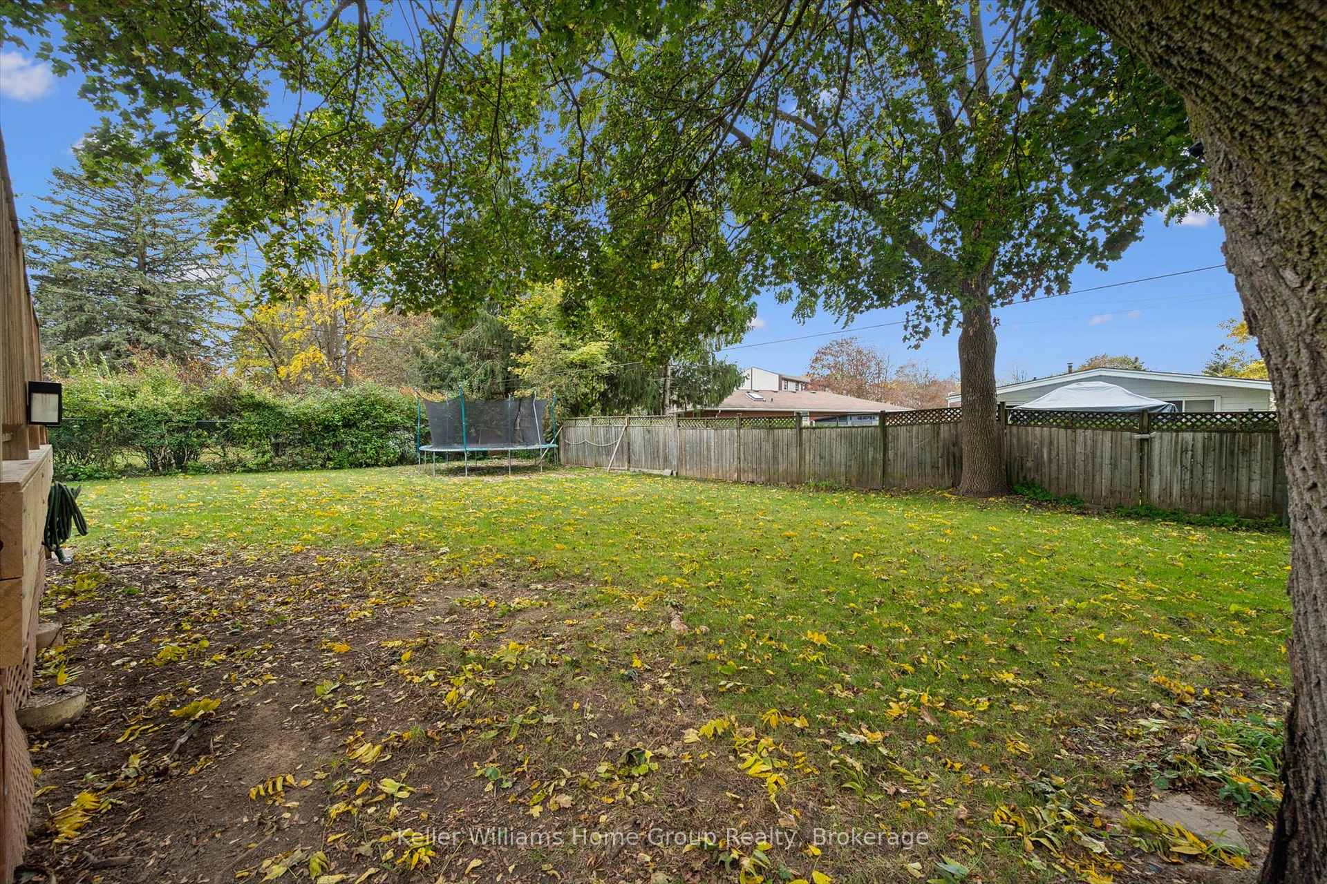 Photo 37 of 51 Lonsdale Drive, Guelph, Riverside Park — HOMEH