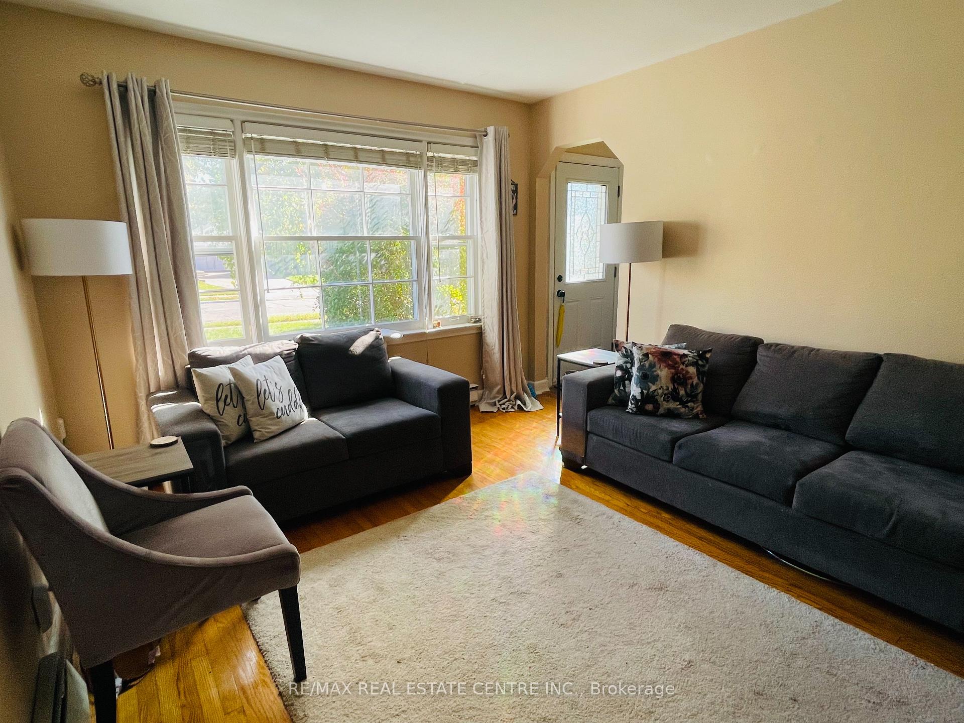 Photo 2 of Unit Main Level, 34 Singleton Road, Scarborough, Wexford-Maryvale — HOMEH