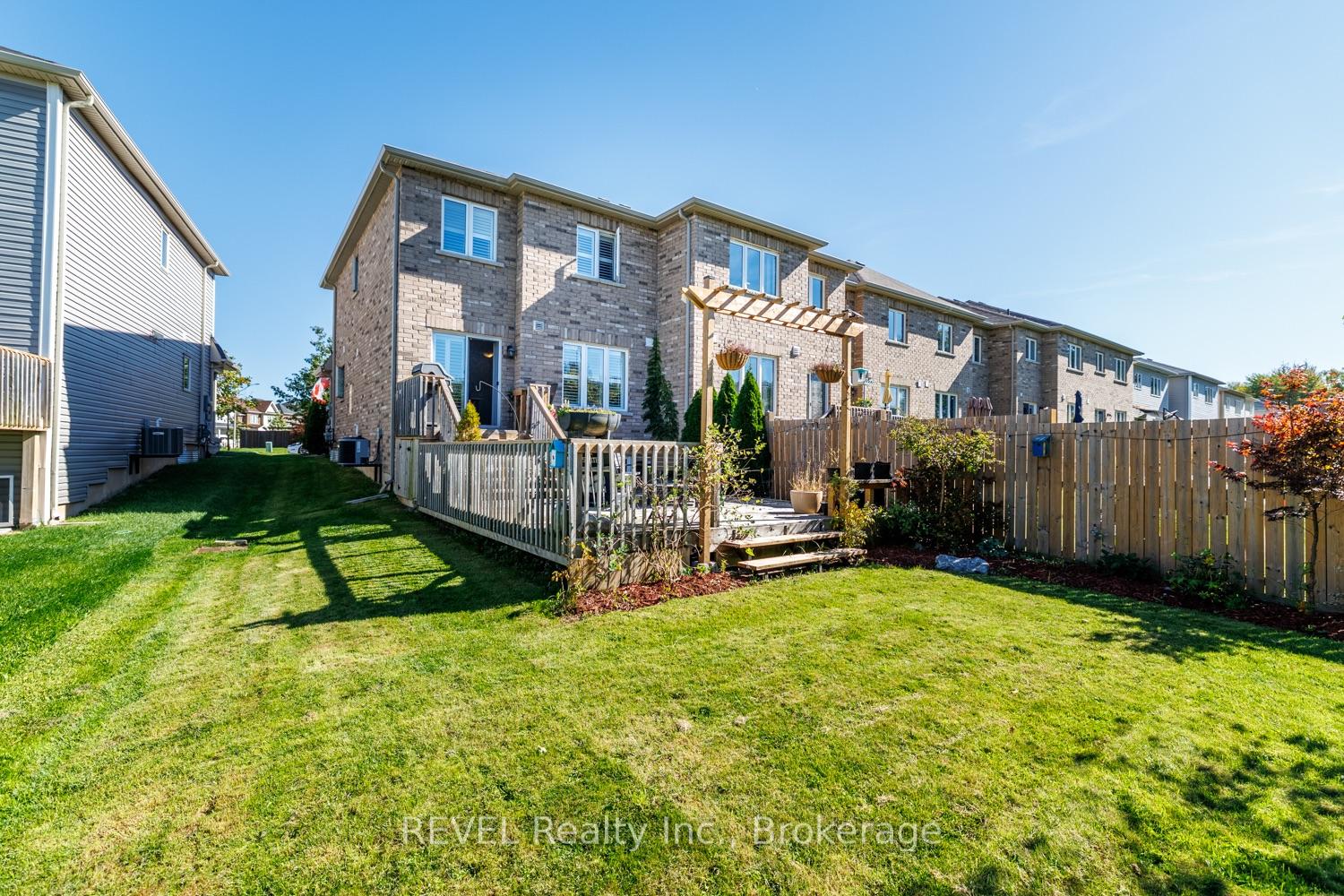 Photo 31 of 166 Esther Crescent, Thorold, Hurricane/Merrittville — HOMEH