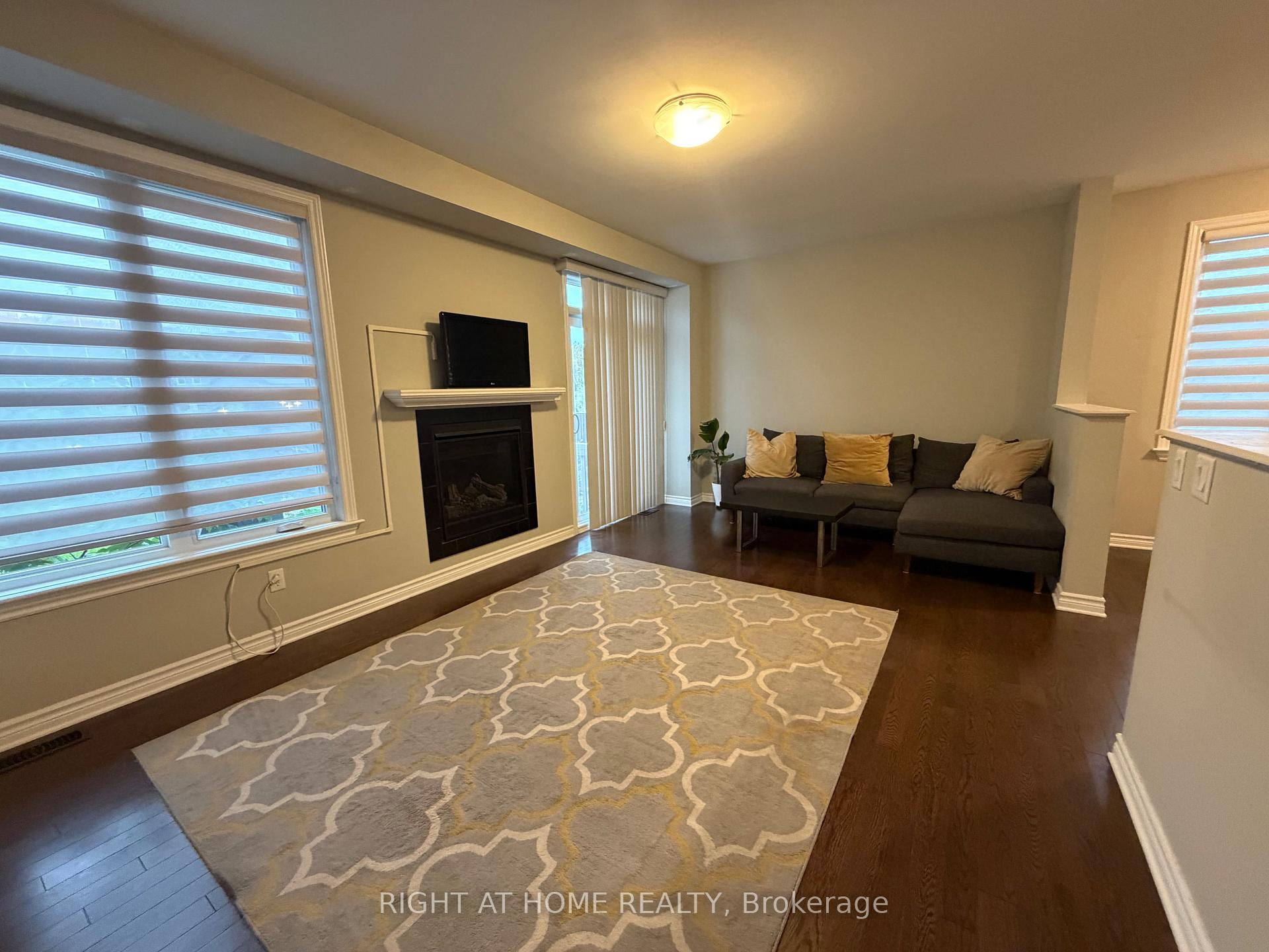 Photo 7 of 1071 Cobble hill Drive, Ottawa, Barrhaven - Cedargrove/Fraserdale — HOMEH