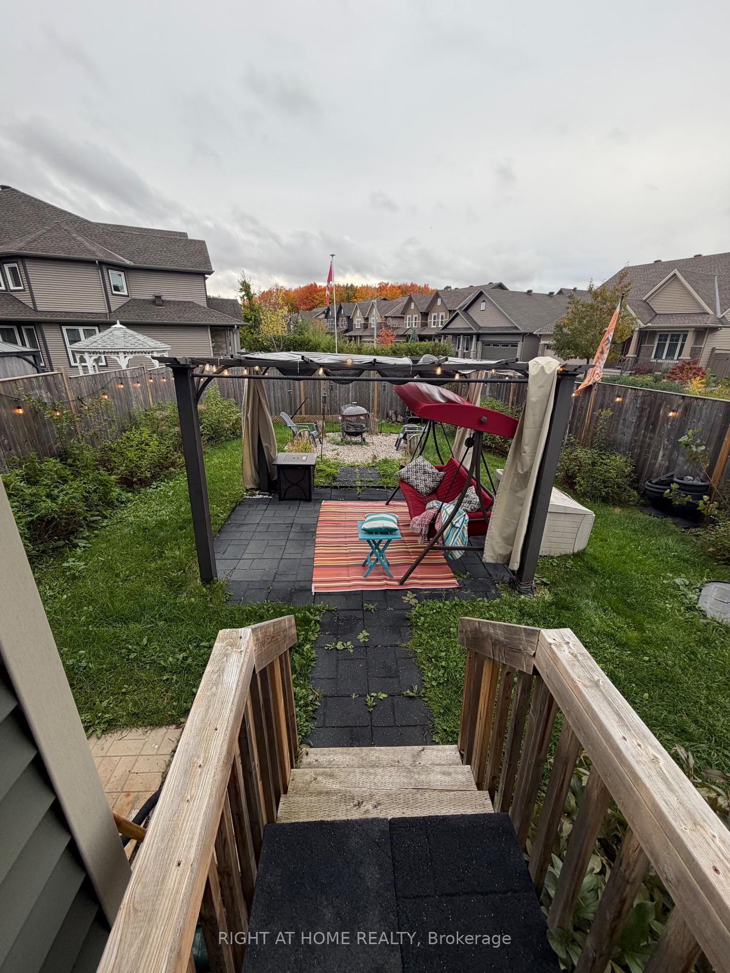 Photo 23 of 1071 Cobble hill Drive, Ottawa, Barrhaven - Cedargrove/Fraserdale — HOMEH