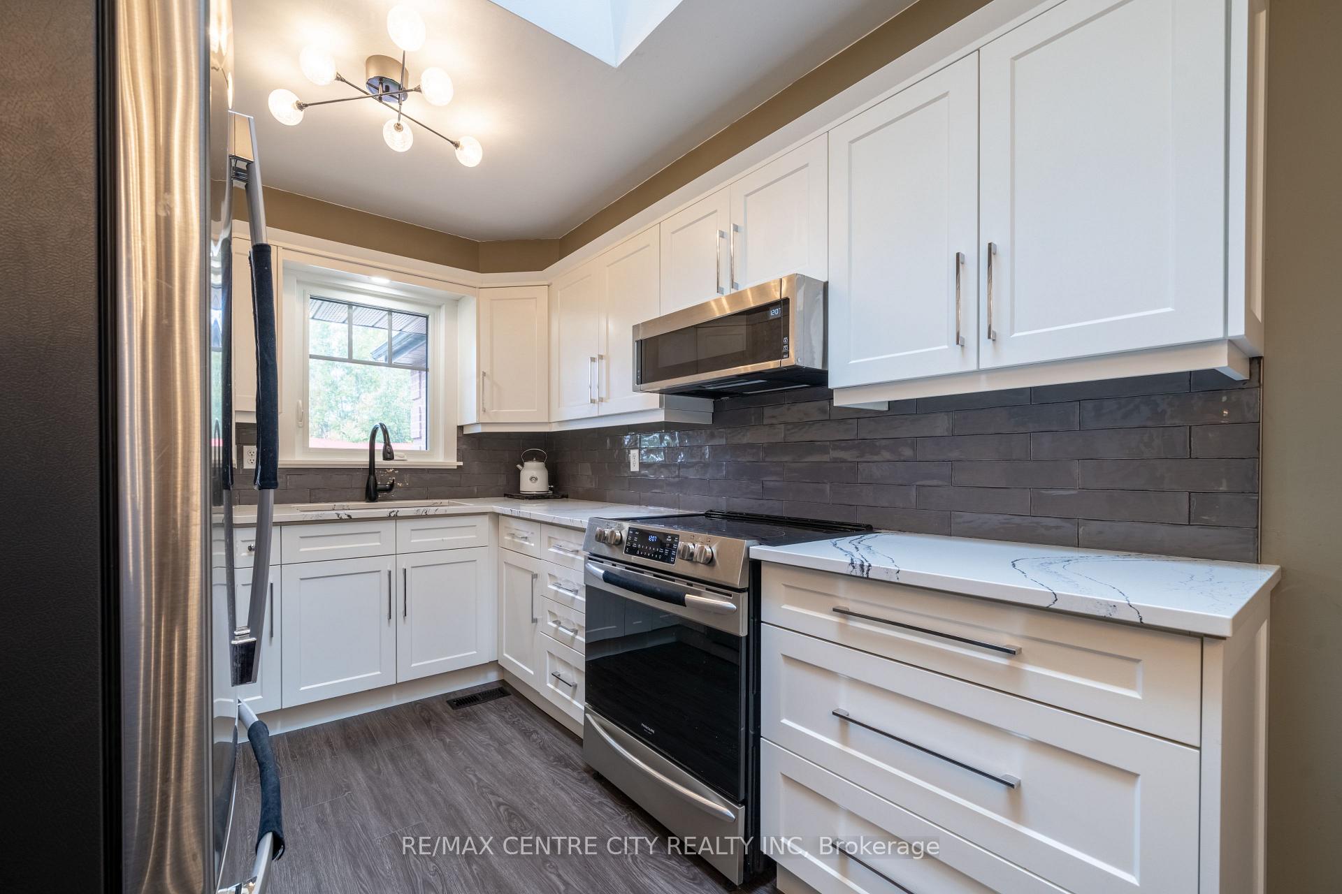 Photo 17 of 252 Mill Pond Crescent, Strathroy-Caradoc, NE — HOMEH