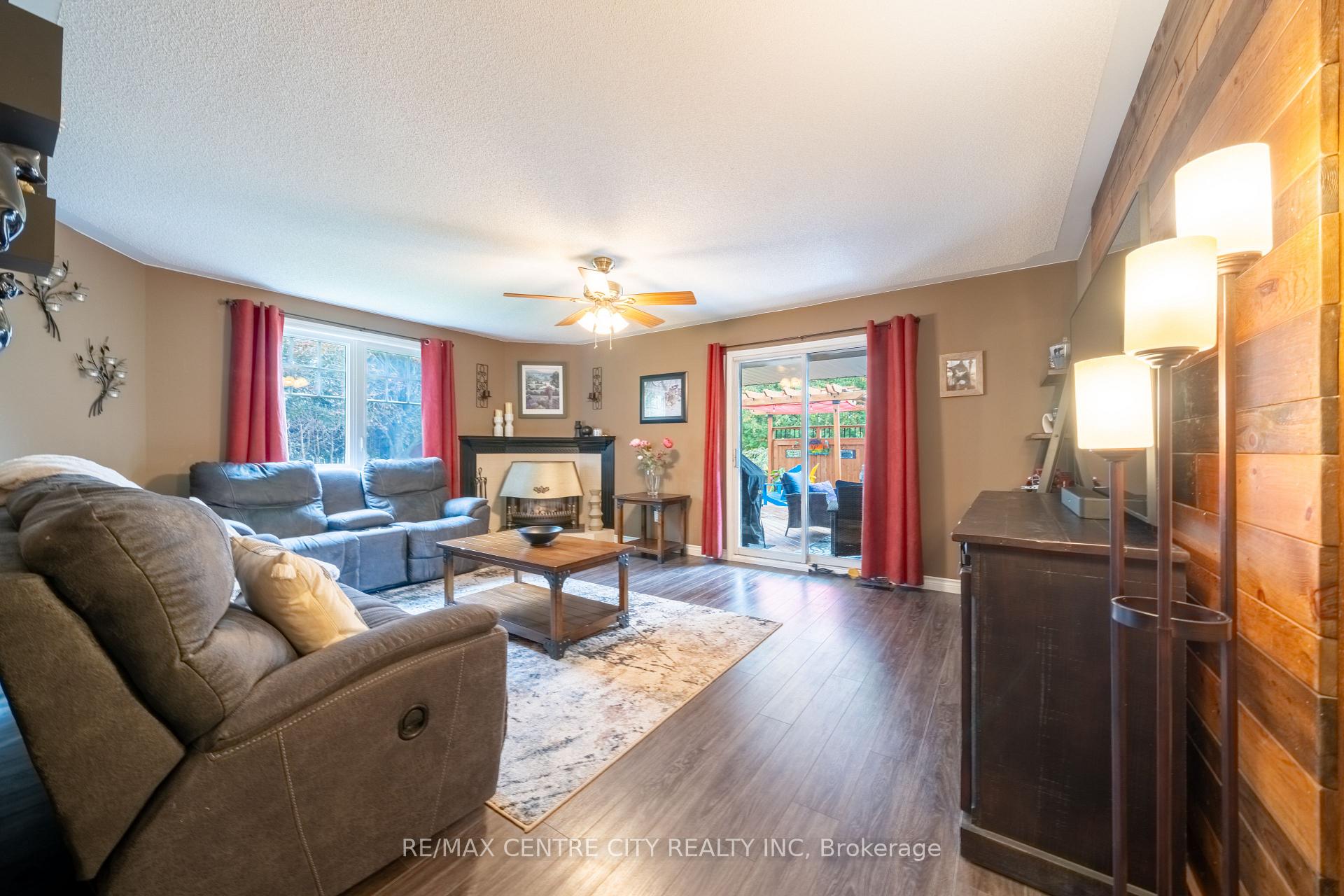 Photo 20 of 252 Mill Pond Crescent, Strathroy-Caradoc, NE — HOMEH