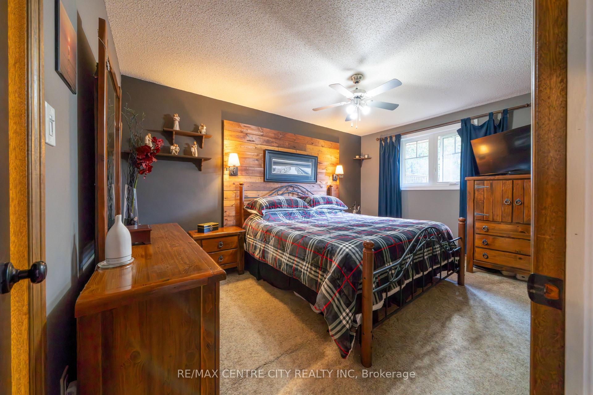 Photo 22 of 252 Mill Pond Crescent, Strathroy-Caradoc, NE — HOMEH