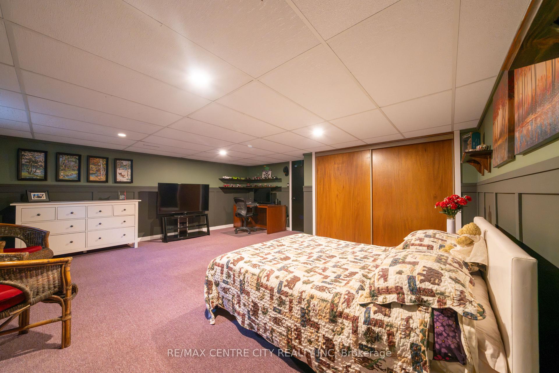 Photo 34 of 252 Mill Pond Crescent, Strathroy-Caradoc, NE — HOMEH