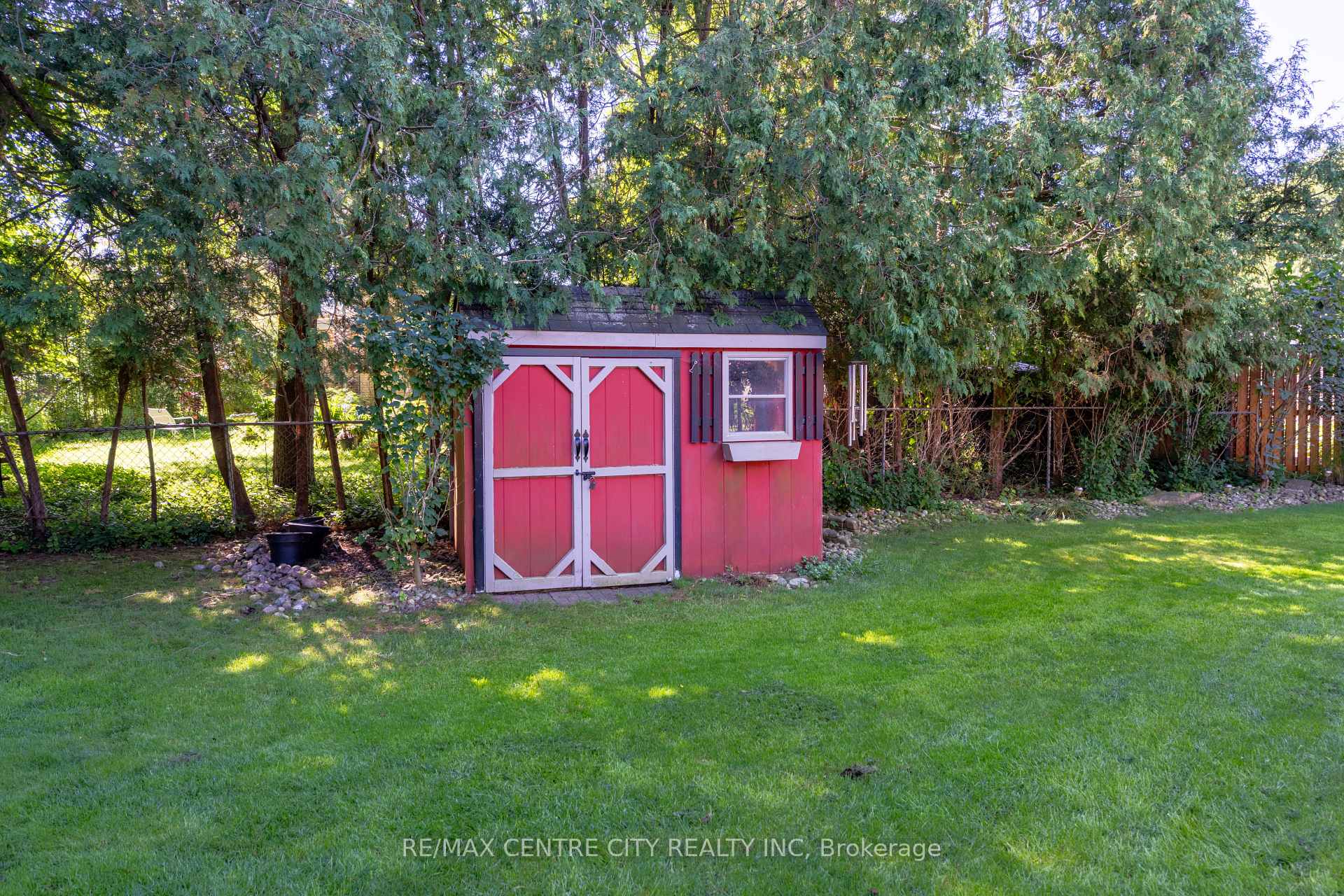 Photo 44 of 252 Mill Pond Crescent, Strathroy-Caradoc, NE — HOMEH