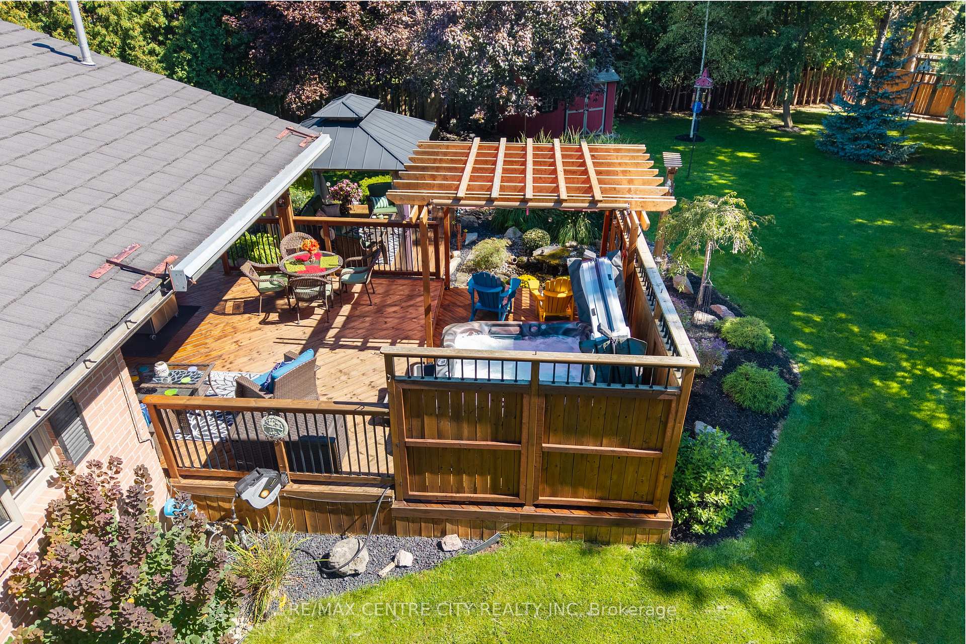 Photo 45 of 252 Mill Pond Crescent, Strathroy-Caradoc, NE — HOMEH