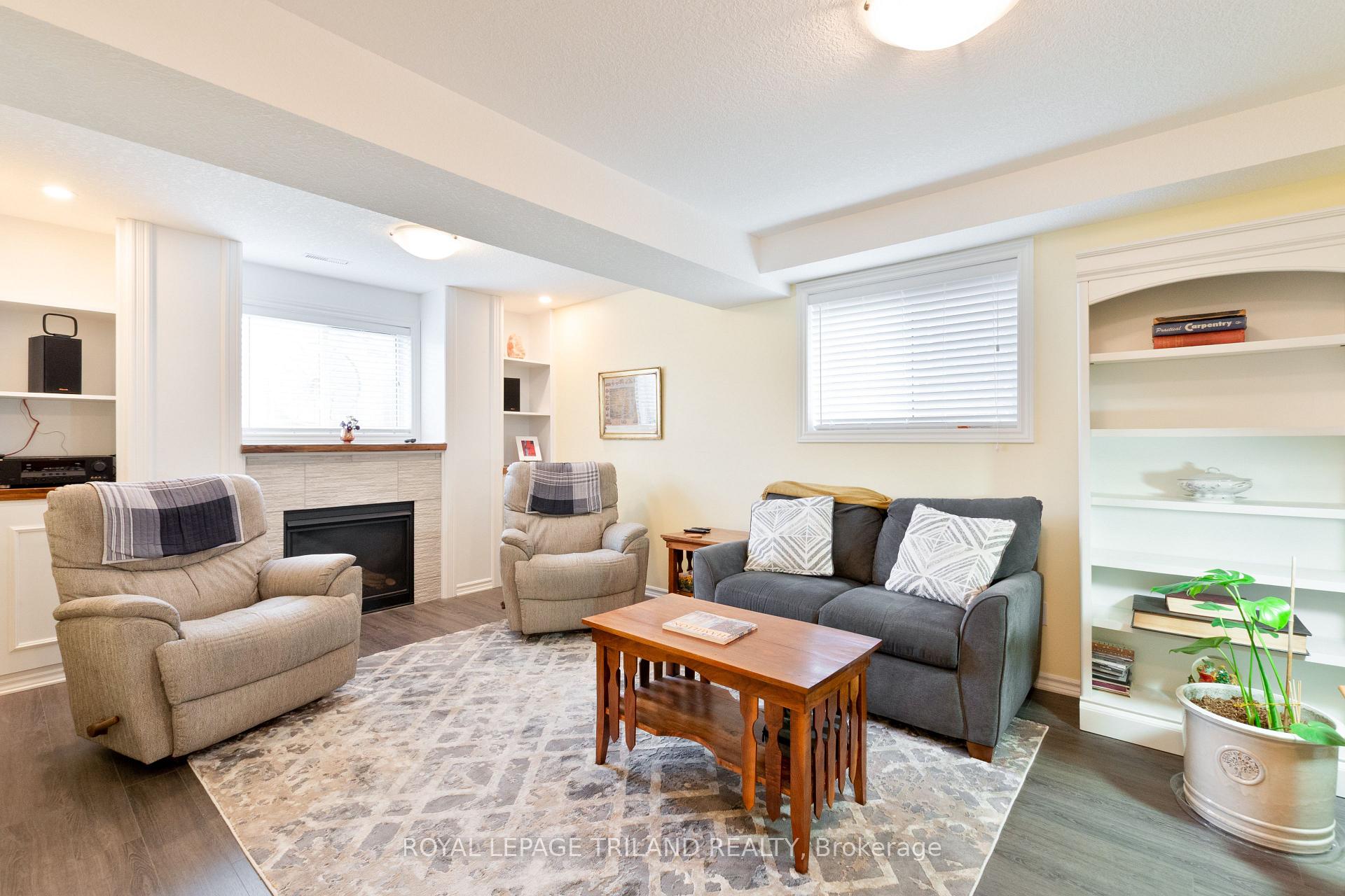 Photo 6 of 87 Pine Valley Drive, St. Thomas — HOMEH