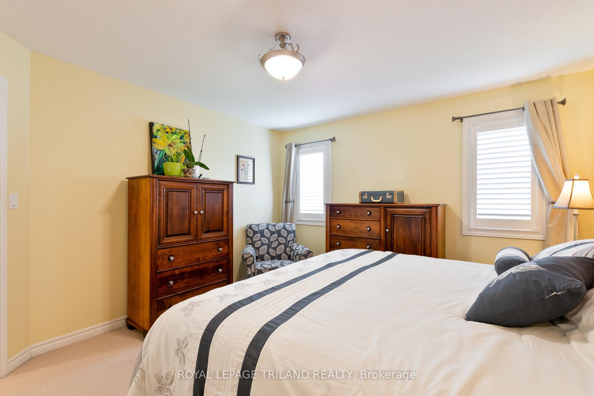 Photo 19 of 87 Pine Valley Drive, St. Thomas — HOMEH