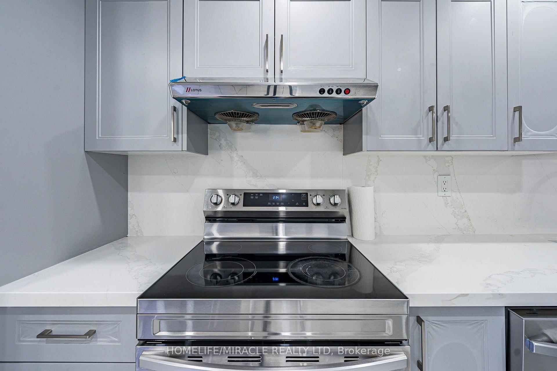 Photo 10 of Unit B, 425 Dunvegan Drive, Waterloo — HOMEH