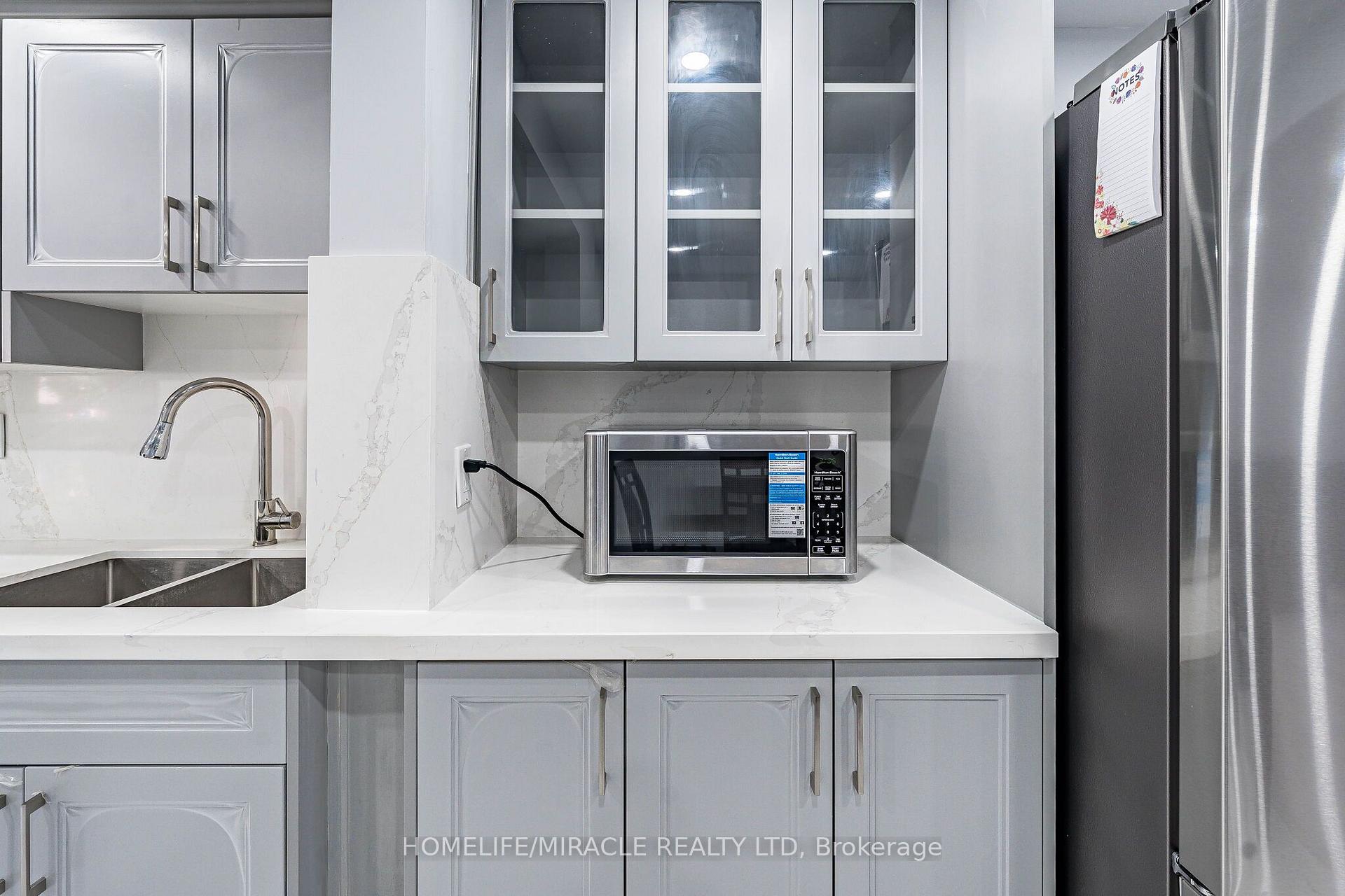 Photo 11 of Unit B, 425 Dunvegan Drive, Waterloo — HOMEH