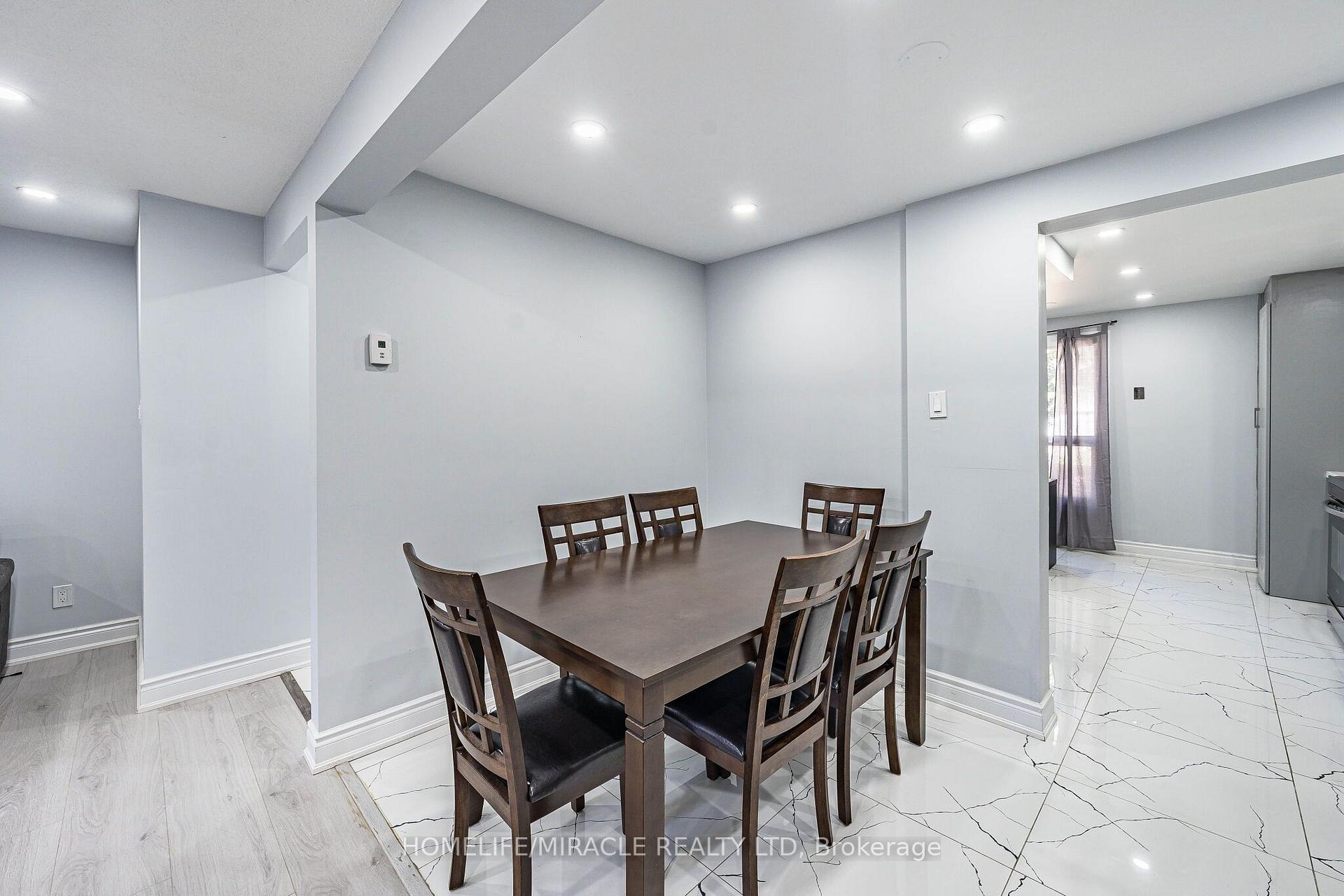 Photo 13 of Unit B, 425 Dunvegan Drive, Waterloo — HOMEH