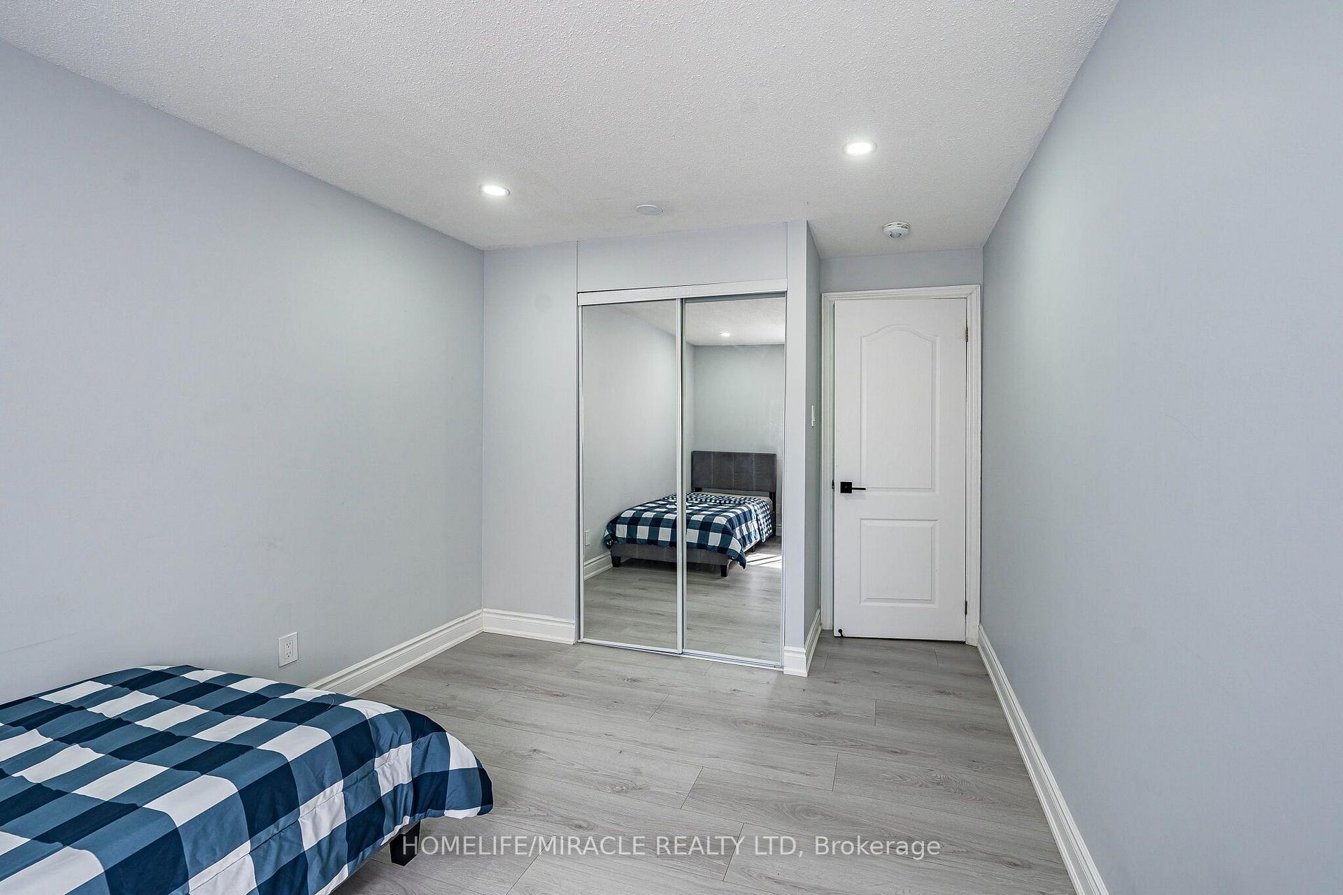 Photo 30 of Unit B, 425 Dunvegan Drive, Waterloo — HOMEH