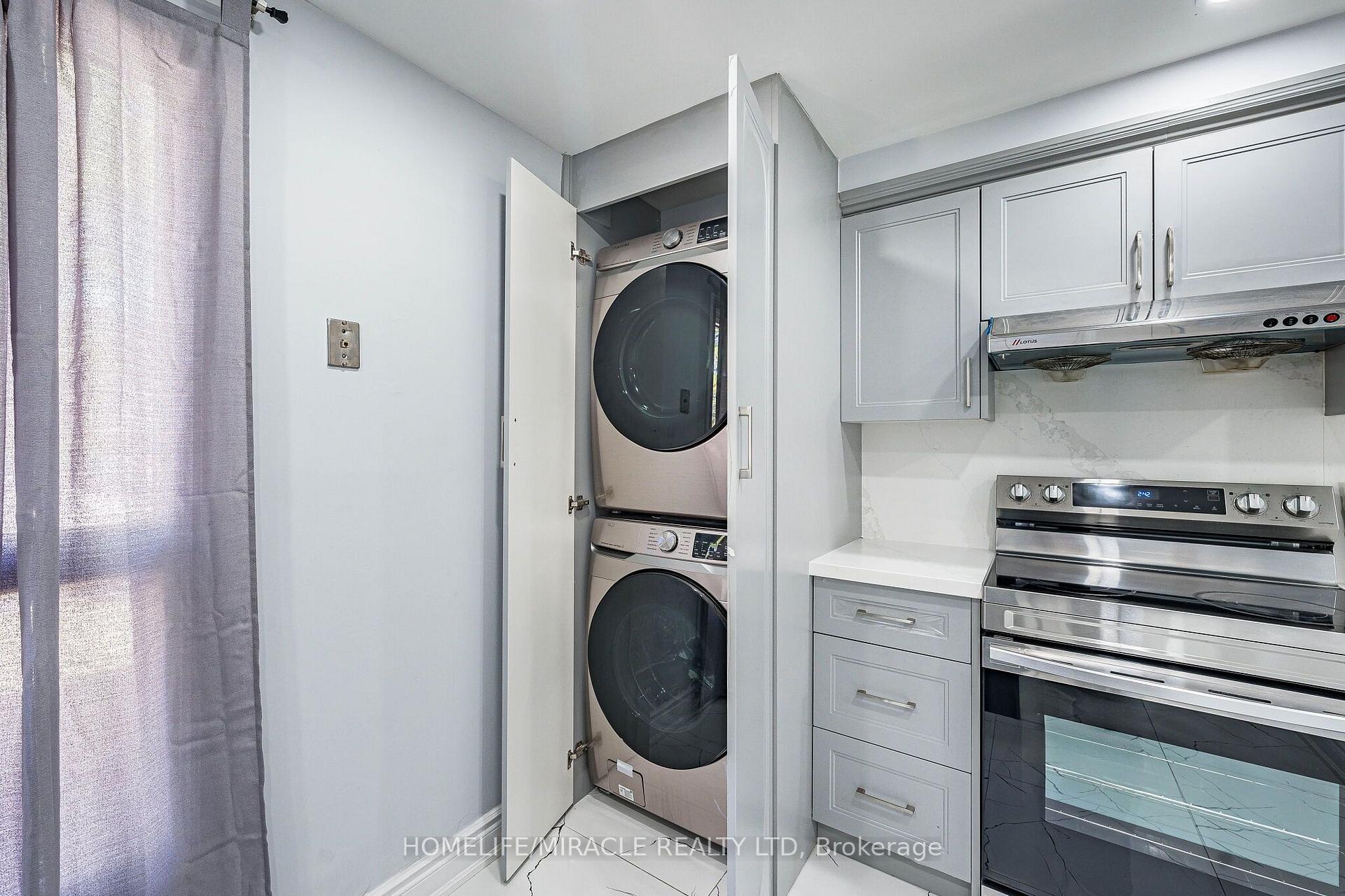 Photo 33 of Unit B, 425 Dunvegan Drive, Waterloo — HOMEH
