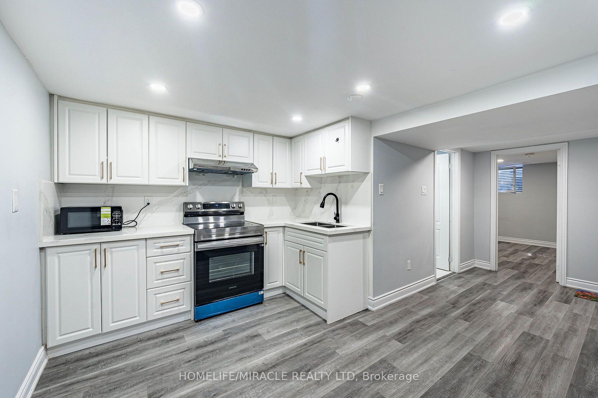 Photo 36 of Unit B, 425 Dunvegan Drive, Waterloo — HOMEH