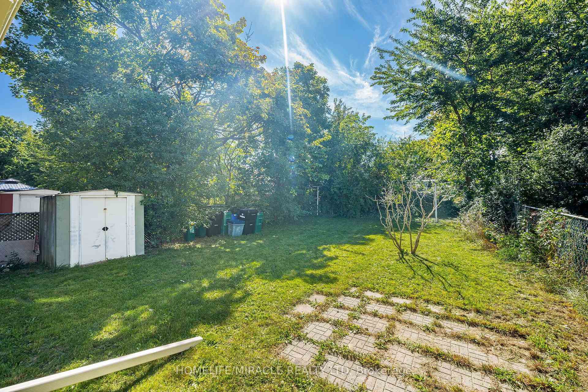 Photo 49 of Unit B, 425 Dunvegan Drive, Waterloo — HOMEH