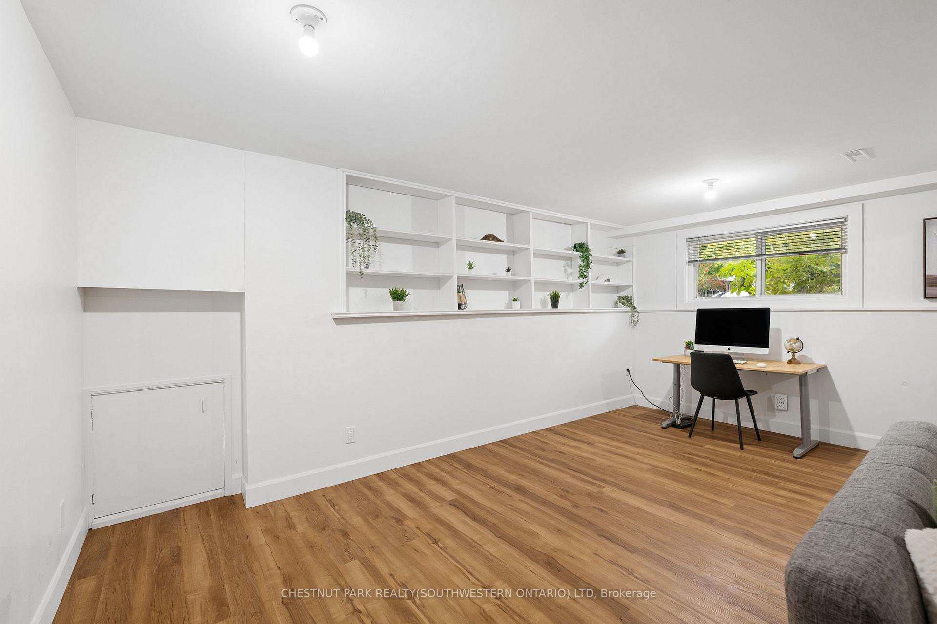 Photo 37 of 361 Lee Circle, Waterloo — HOMEH