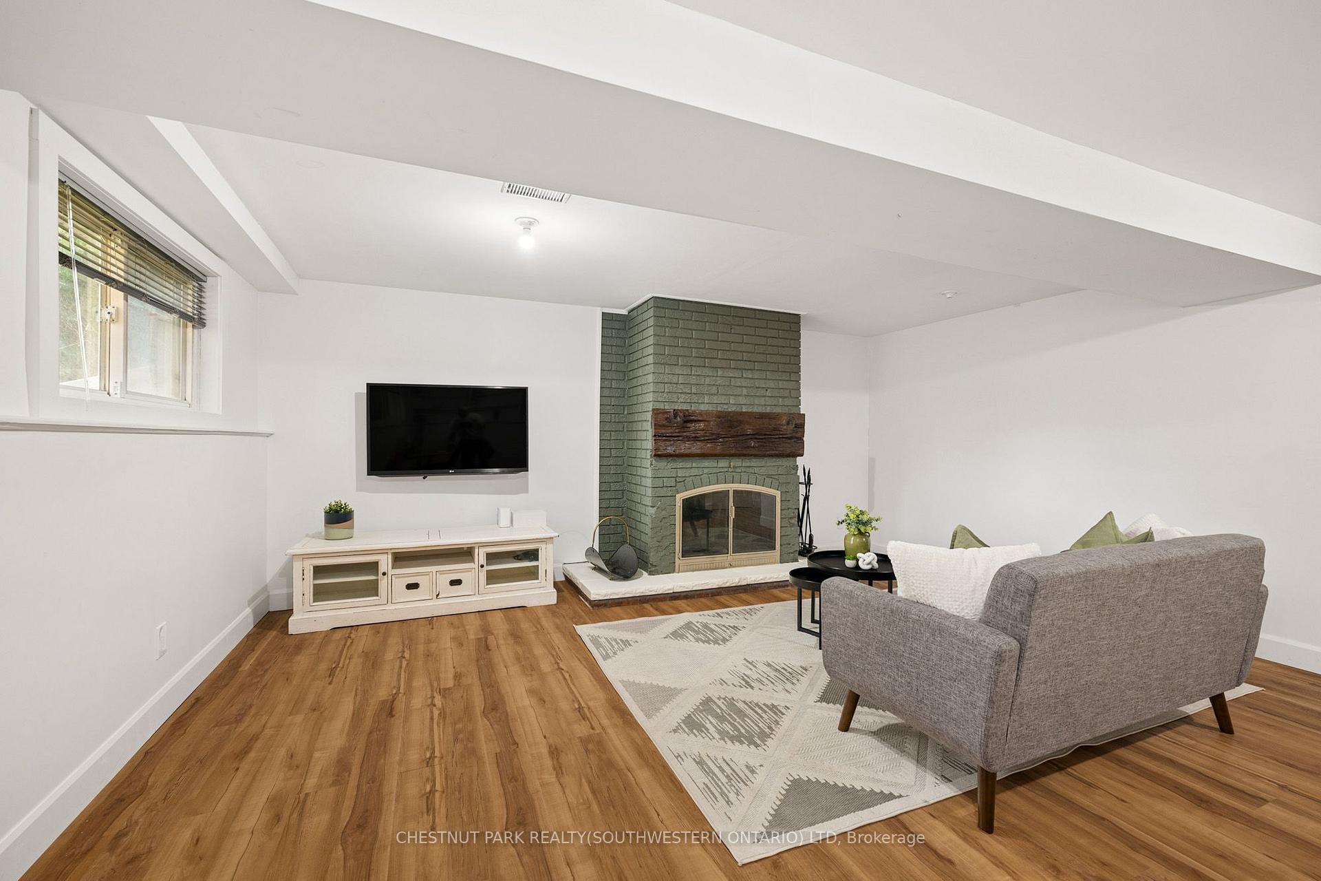 Photo 38 of 361 Lee Circle, Waterloo — HOMEH