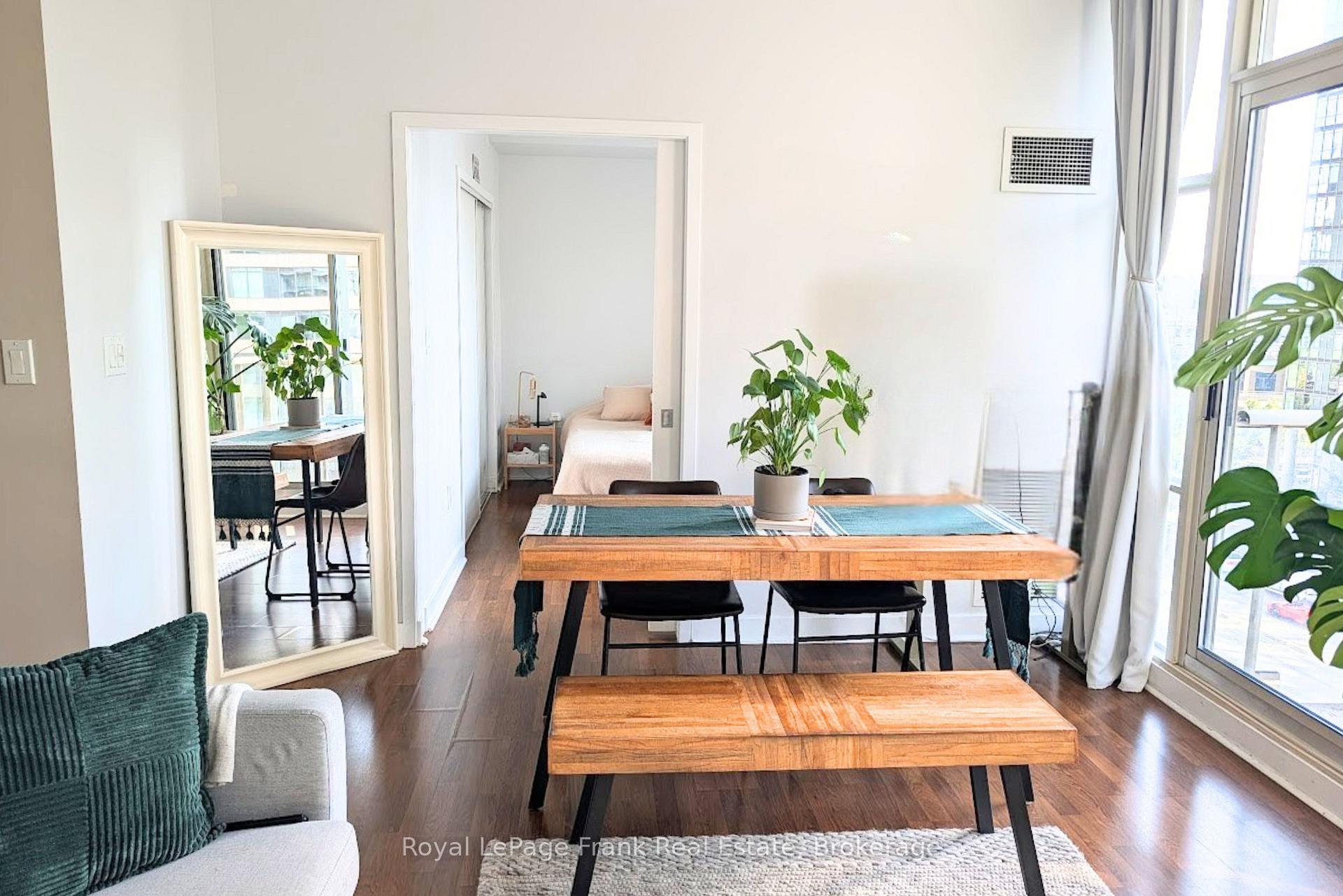 Photo 5 of Unit 507, 9 Spadina Avenue, Toronto, Waterfront Communities — HOMEH