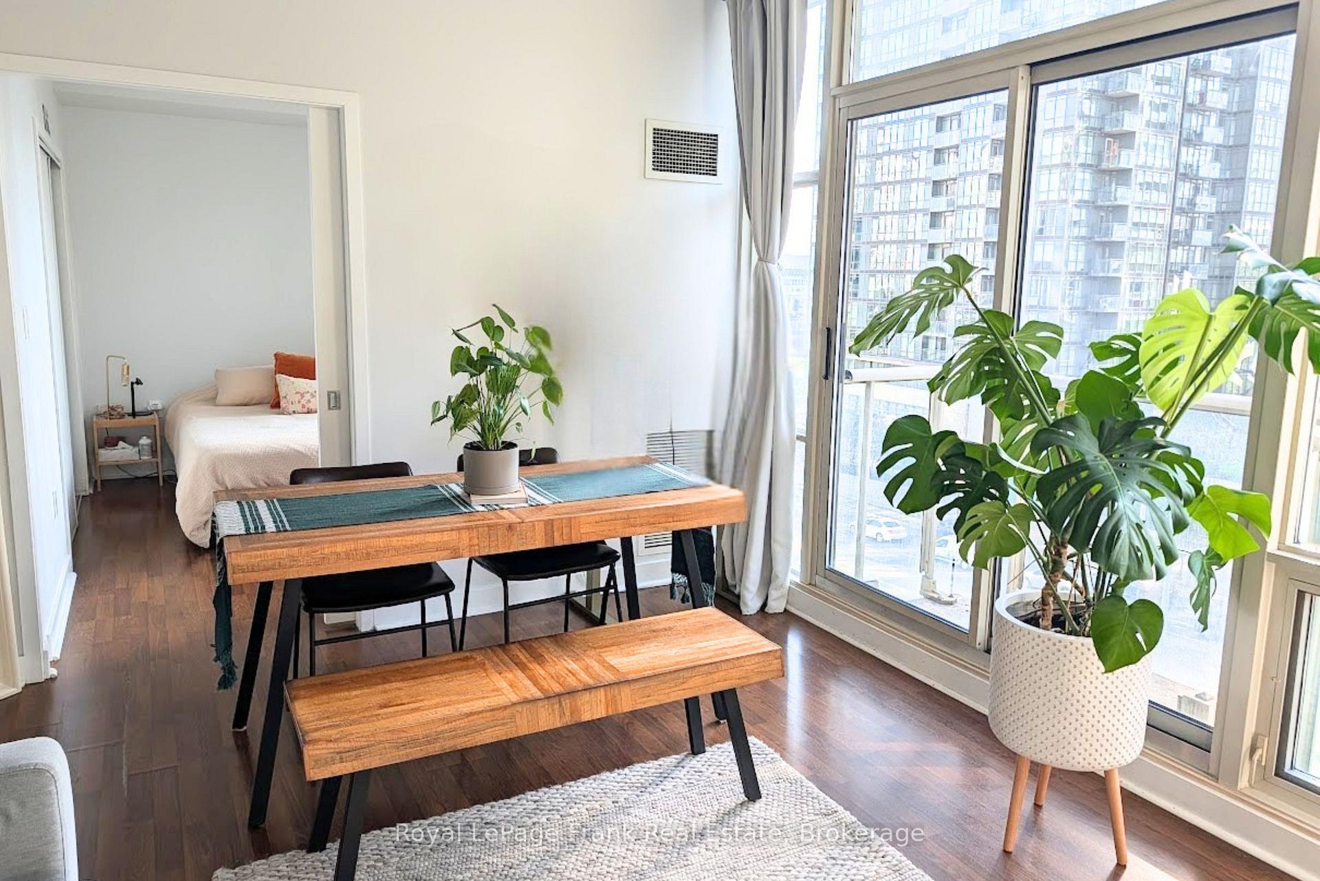 Photo 6 of Unit 507, 9 Spadina Avenue, Toronto, Waterfront Communities — HOMEH