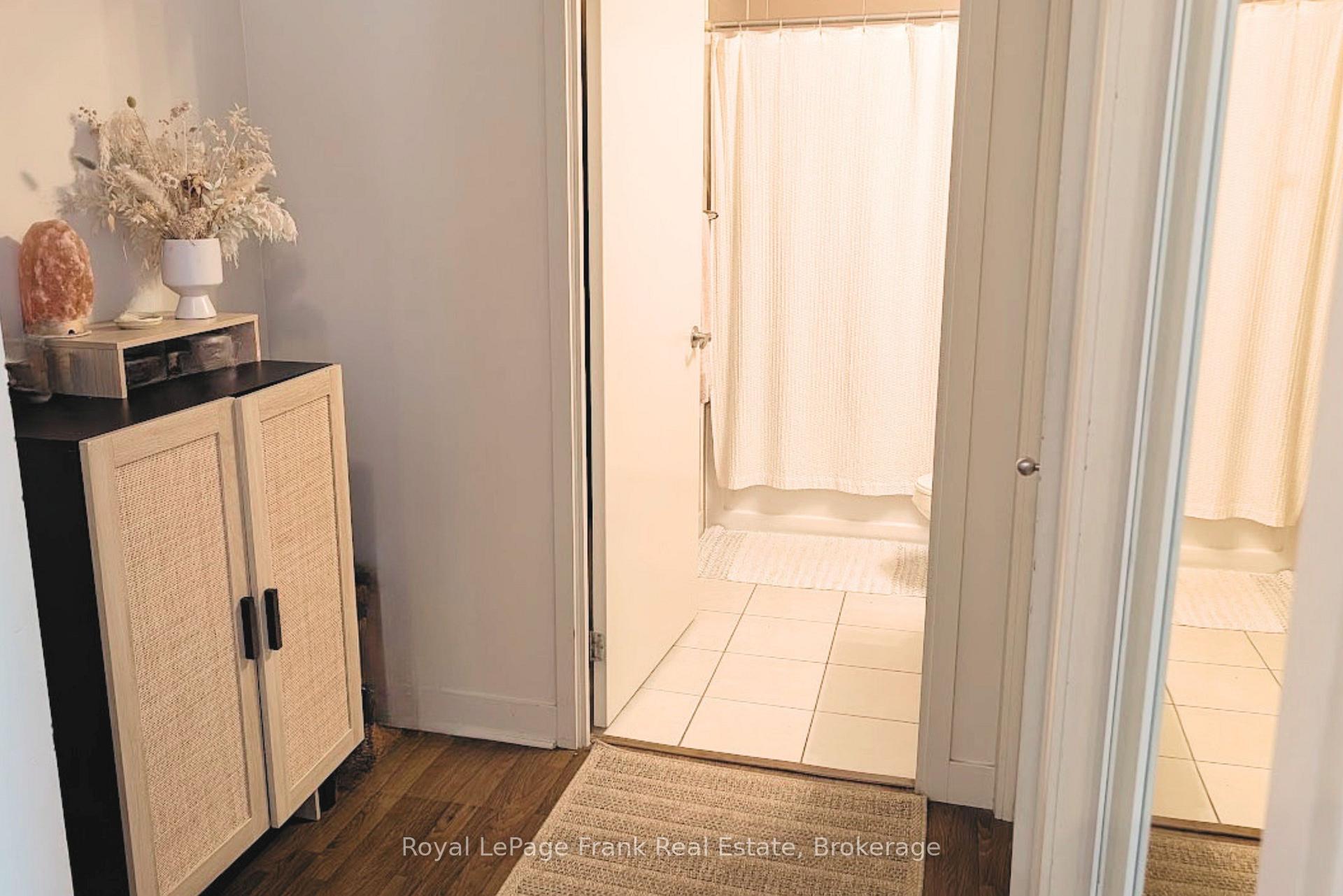 Photo 12 of Unit 507, 9 Spadina Avenue, Toronto, Waterfront Communities — HOMEH