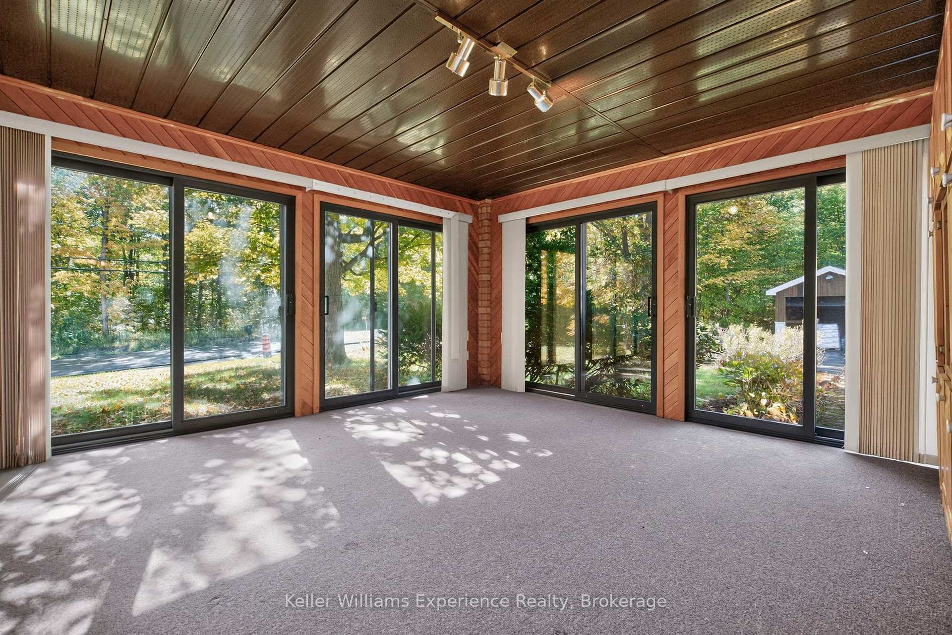 Photo 18 of 900 Champlain Road, Tiny, Rural Tiny — HOMEH
