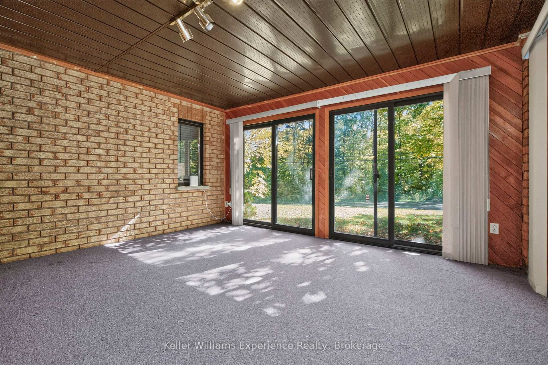 Photo 19 of 900 Champlain Road, Tiny, Rural Tiny — HOMEH