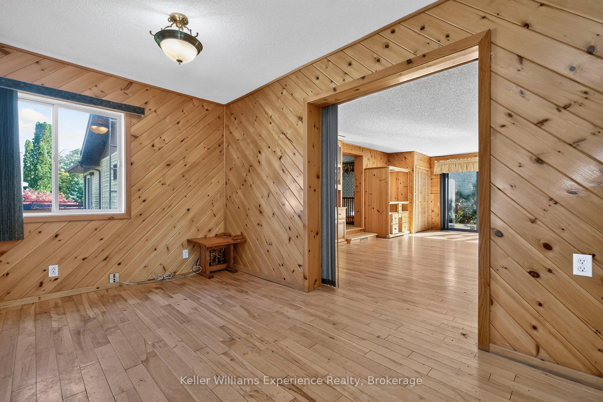 Photo 21 of 900 Champlain Road, Tiny, Rural Tiny — HOMEH