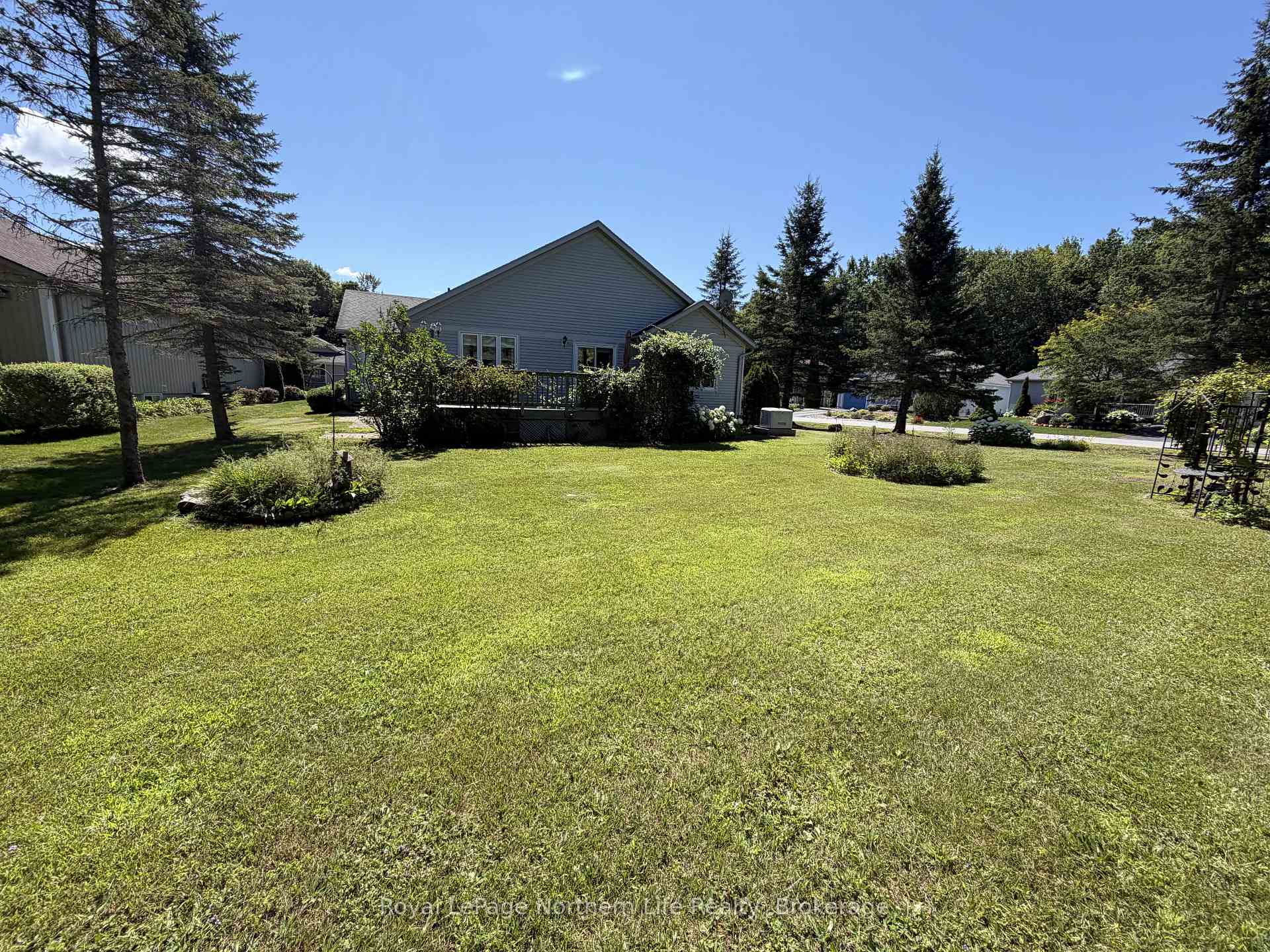 Photo 5 of 2 Twigs End, Gravenhurst, Muskoka (S) — HOMEH