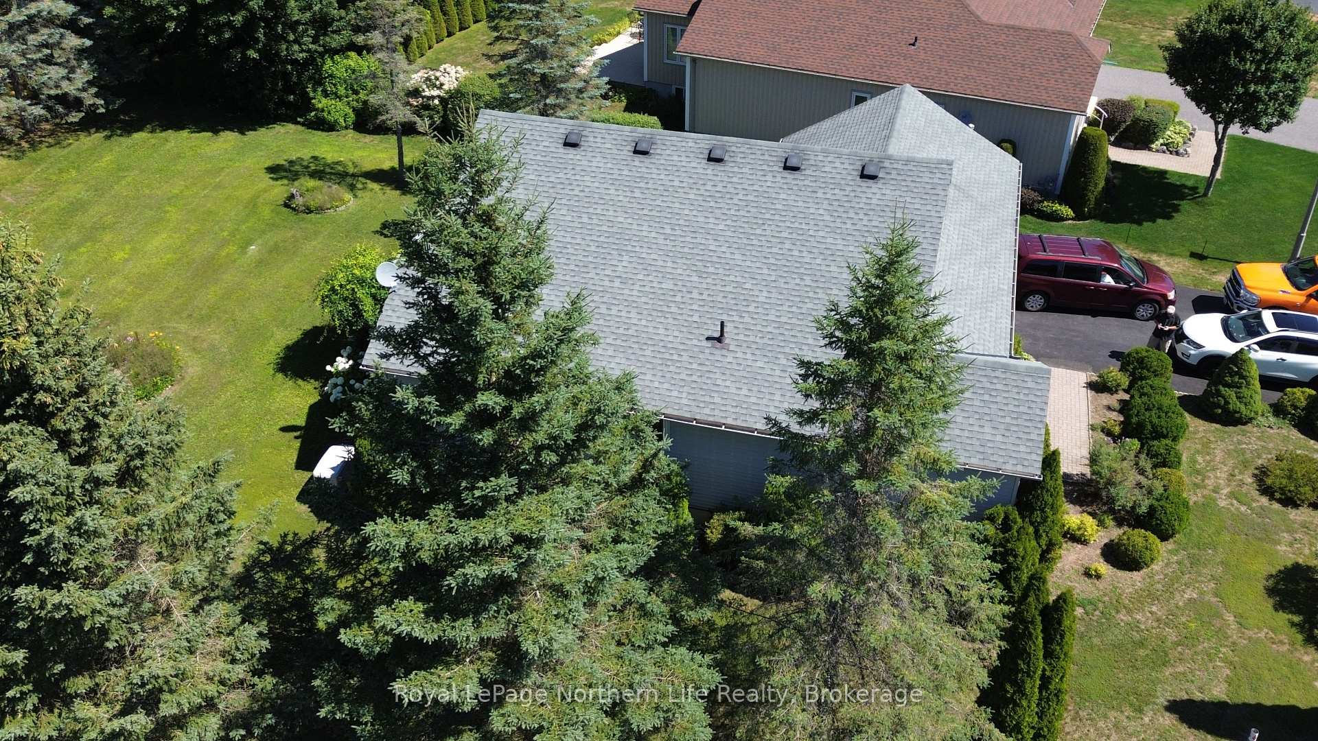 Photo 11 of 2 Twigs End, Gravenhurst, Muskoka (S) — HOMEH