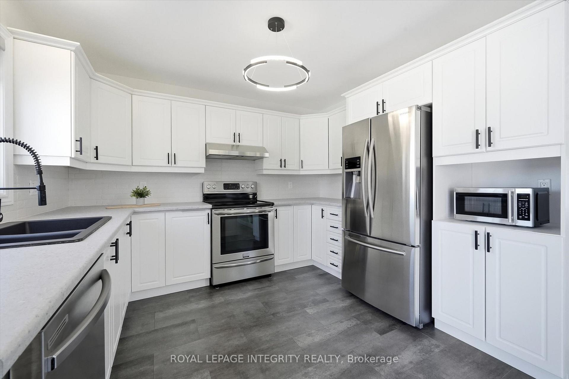Photo 15 of 36 Frontenac Boulevard, Russell, Embrun — HOMEH