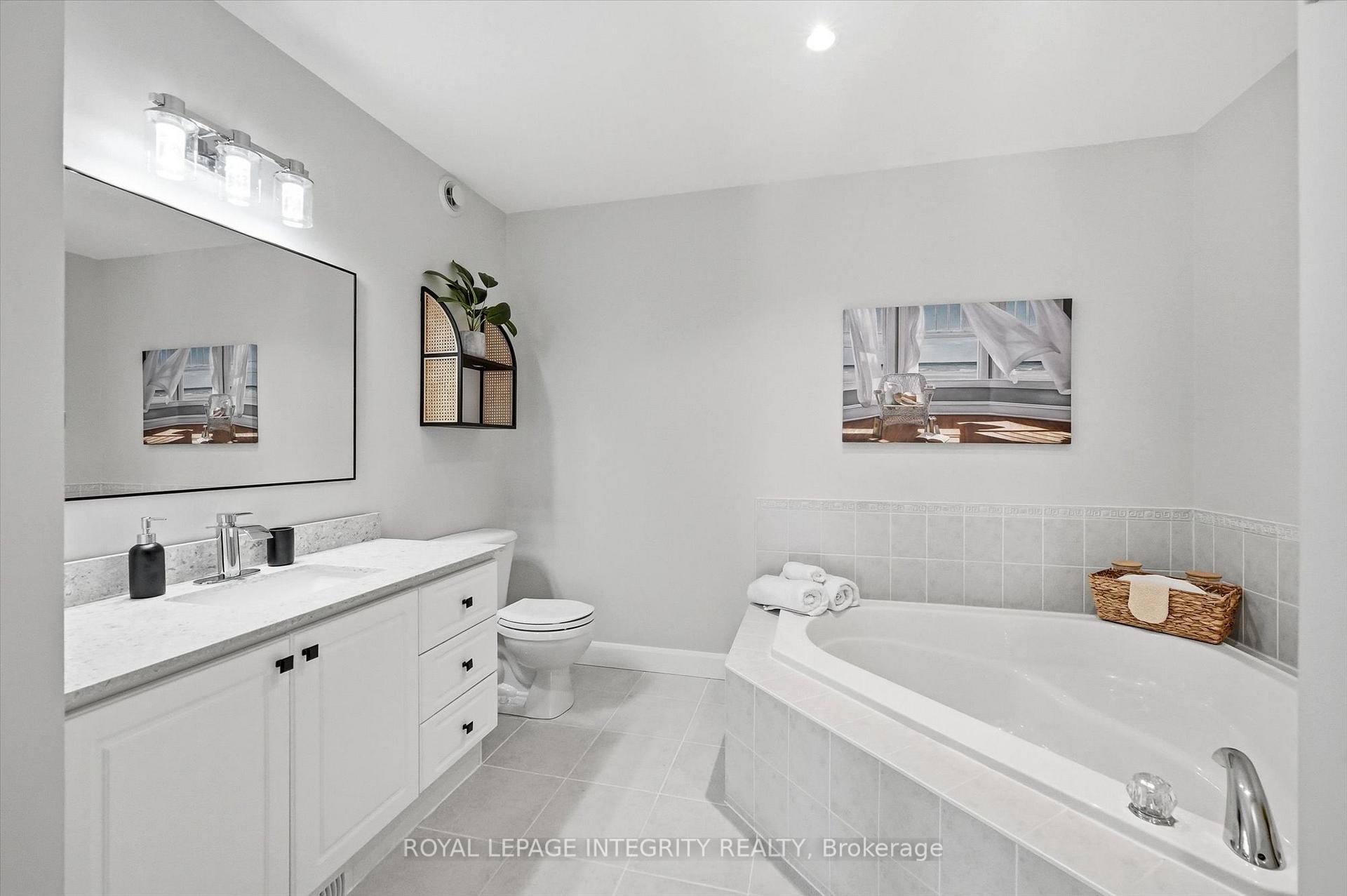 Photo 24 of 36 Frontenac Boulevard, Russell, Embrun — HOMEH