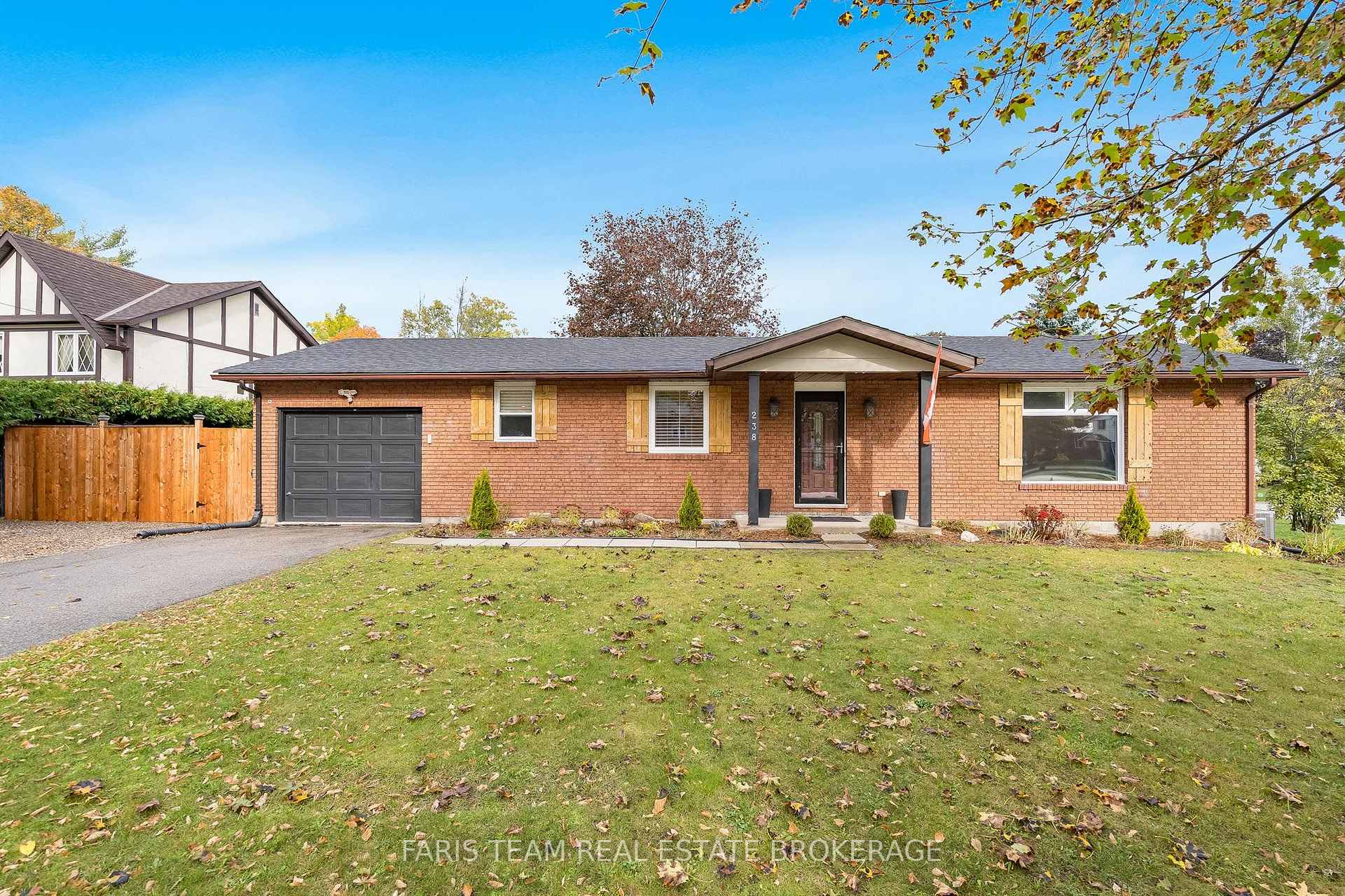 Photo 3 of 238 McCrea Drive, Clearview, Stayner — HOMEH
