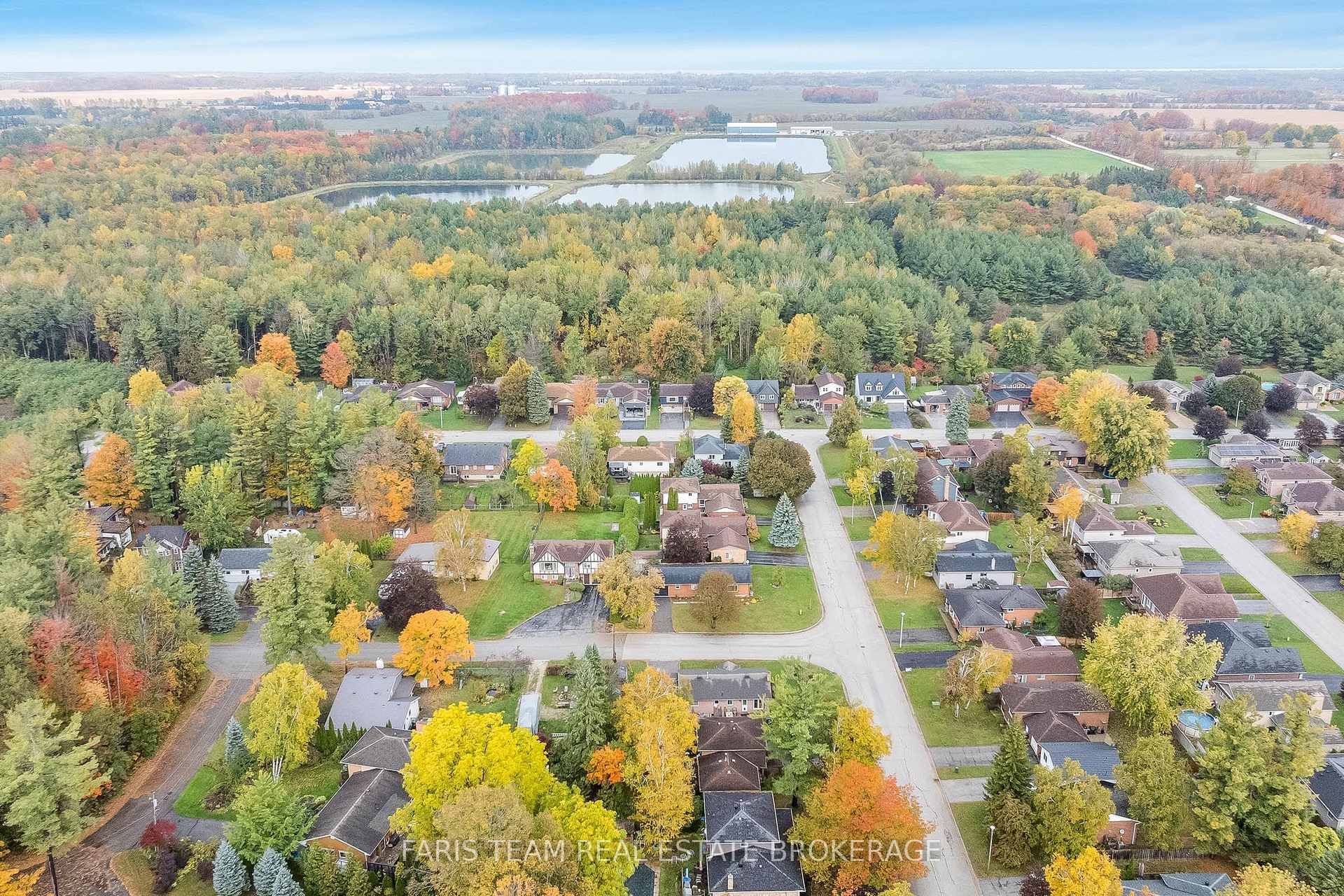 Photo 19 of 238 McCrea Drive, Clearview, Stayner — HOMEH