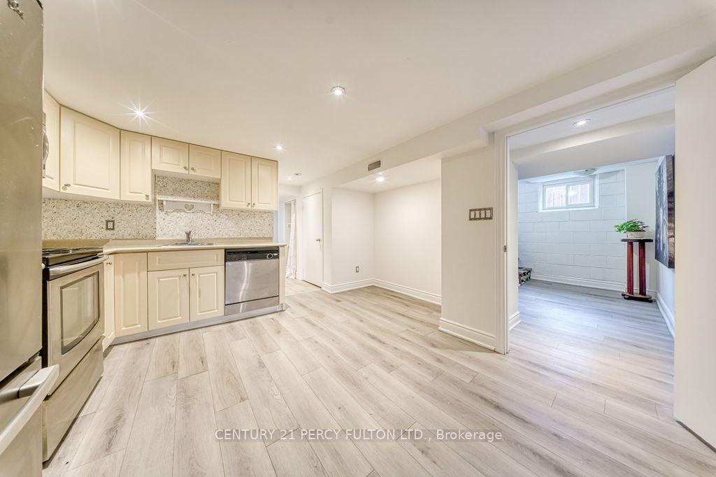Photo 10 of Unit Bsmt, 36 Merryfield Drive, Scarborough, Dorset Park — HOMEH