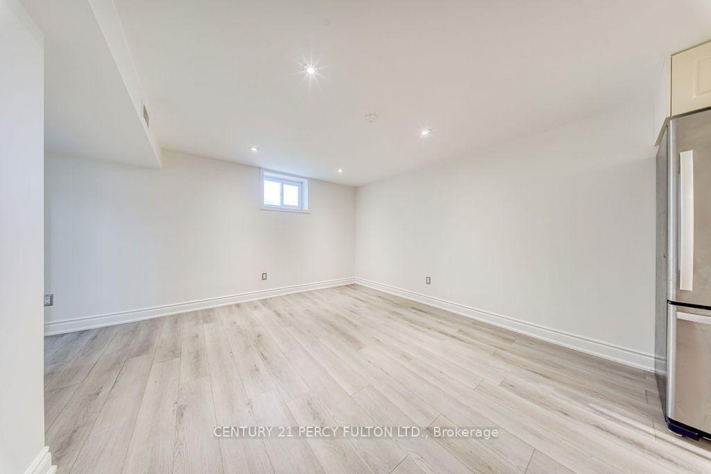 Photo 15 of Unit Bsmt, 36 Merryfield Drive, Scarborough, Dorset Park — HOMEH