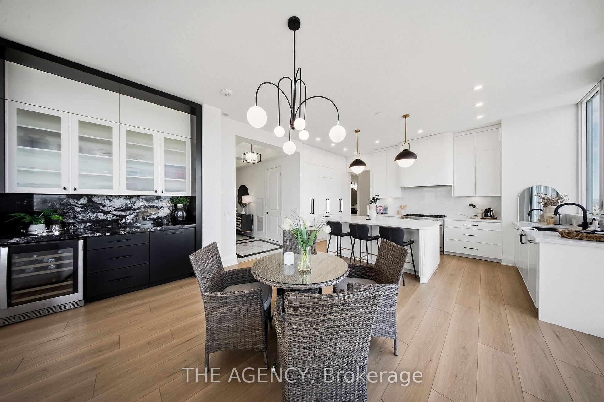 Photo 8 of Unit 2201, 2007 James Street, Burlington, Brant — HOMEH