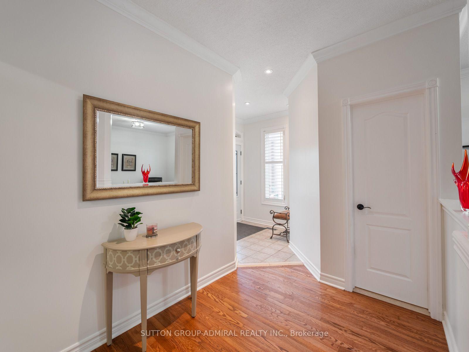 Photo 4 of 42 Lady Fern Drive, Markham, Legacy — HOMEH