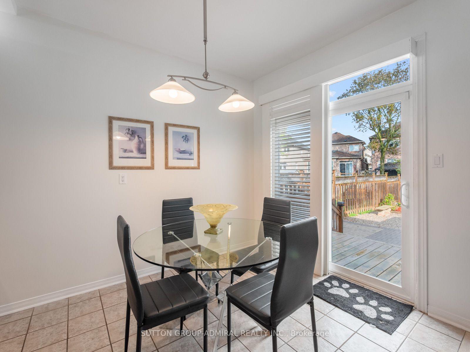 Photo 13 of 42 Lady Fern Drive, Markham, Legacy — HOMEH