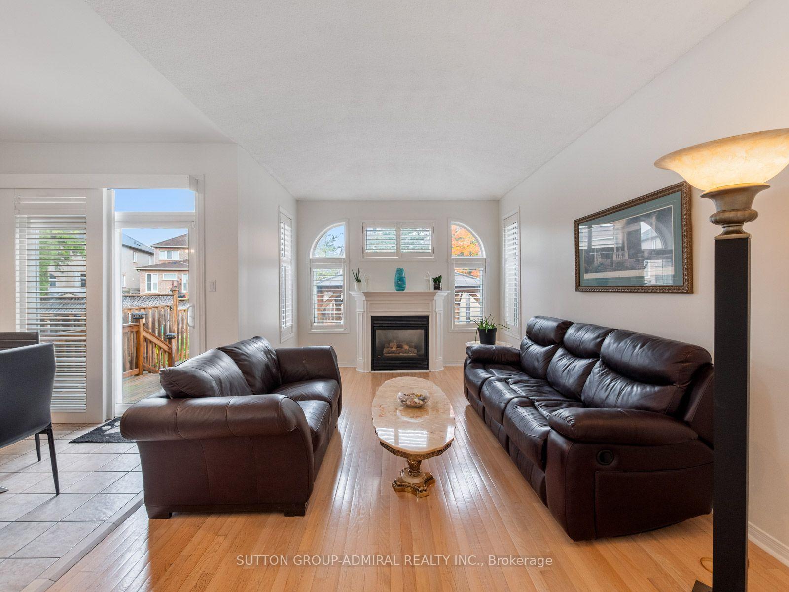 Photo 16 of 42 Lady Fern Drive, Markham, Legacy — HOMEH